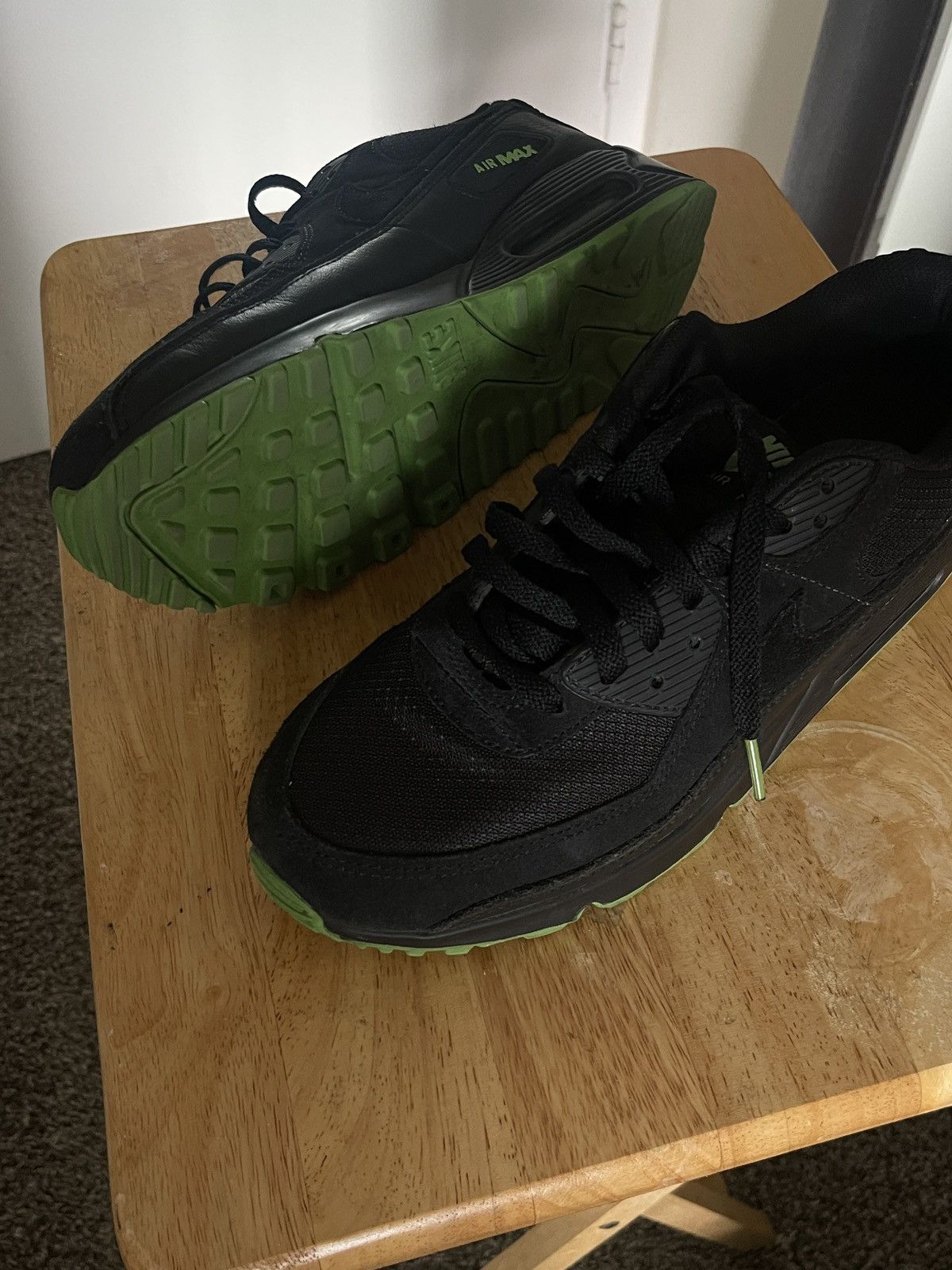 Nike Air Max 1s Size US 11 / EU 44 - 2 Thumbnail