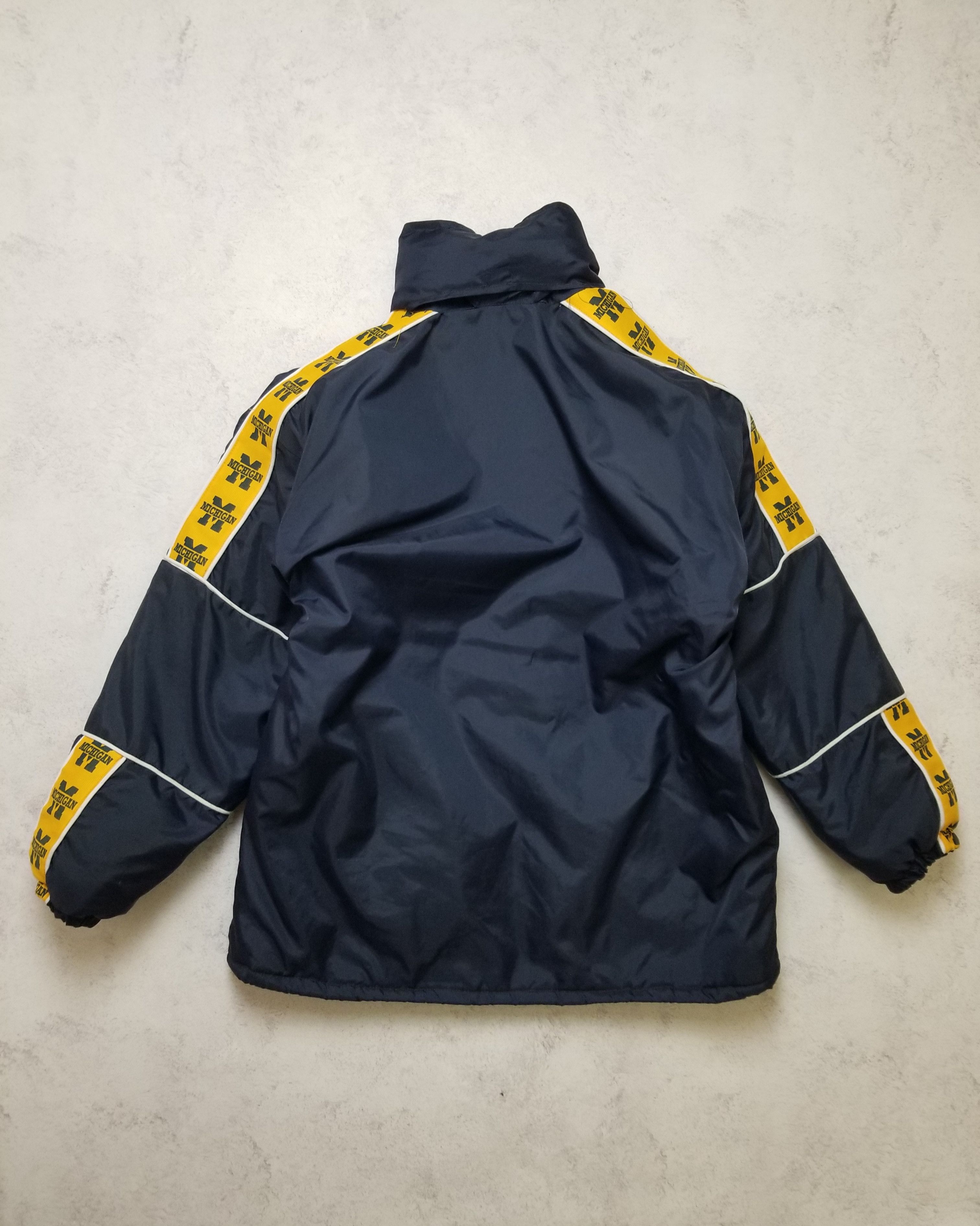 Other Vintage Michigan Wolverines Puffer Jacket Size US L / EU 52-54 / 3 - 3 Thumbnail