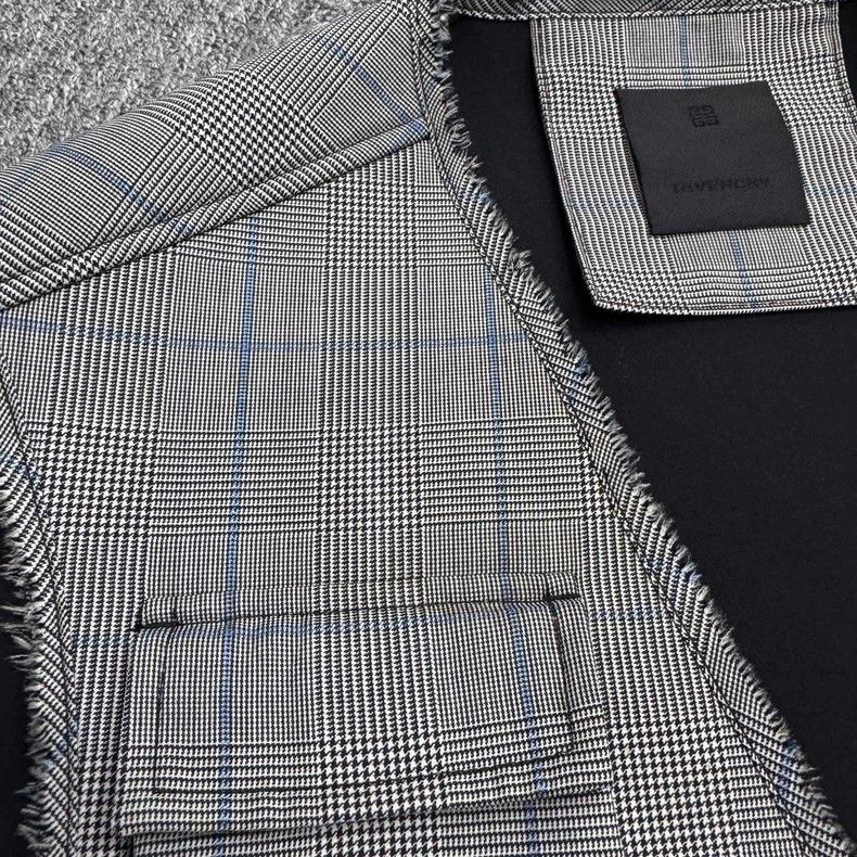 Givenchy Givenchy Sise48 Checkered space cotton vest Size US M / EU 48-50 / 2 - 2 Thumbnail