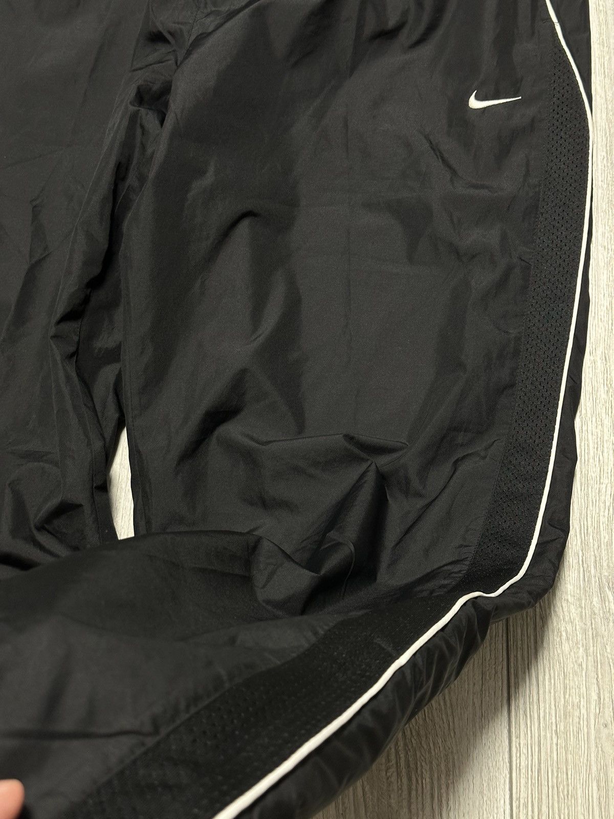 Nike Nike y2k Vintage Baggy Boxy Nylon Drill Track Pants Size US 36 / EU 52 - 3 Thumbnail