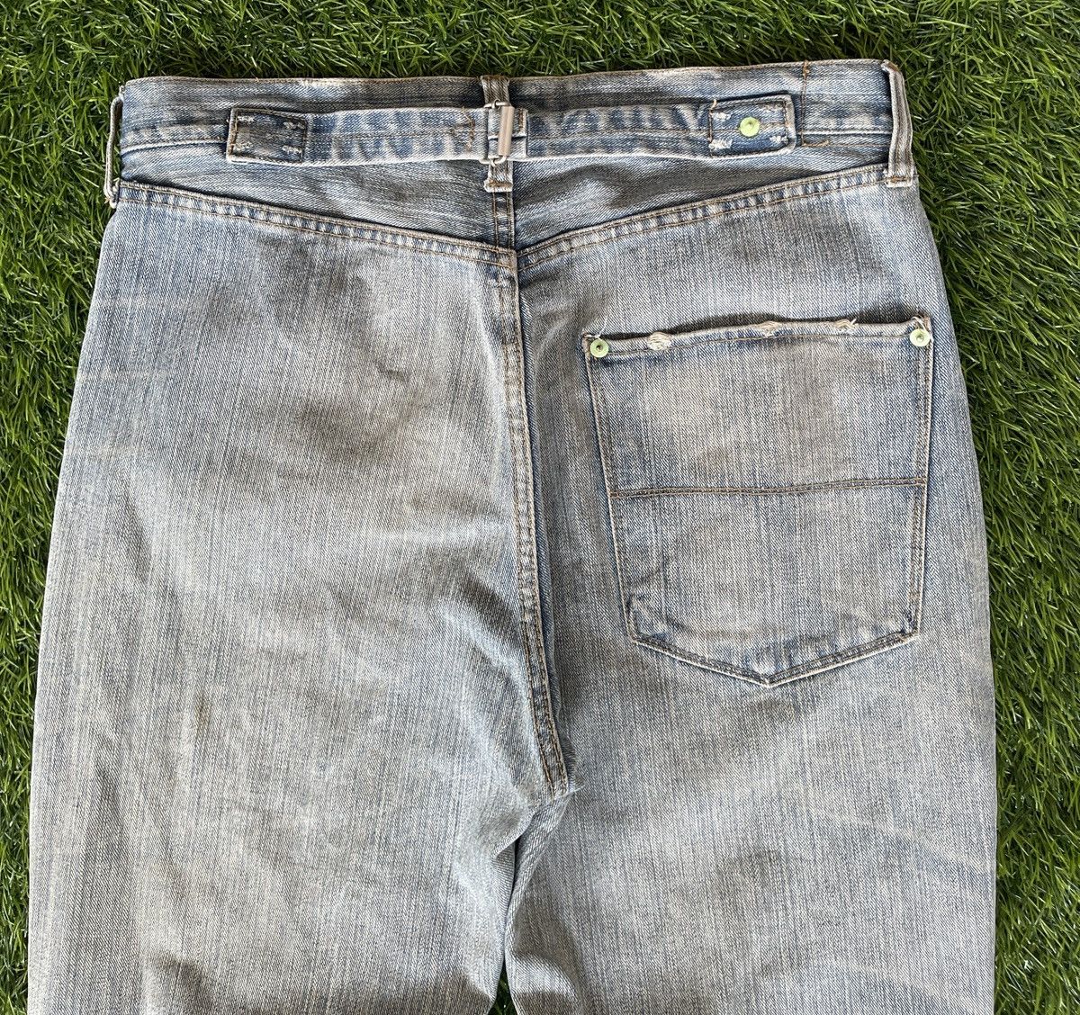 Helmut Lang RARE‼️Vintage TRASHED🔥EXHIBITIONIST🔥Light Blue Wash Denim Size US 32 / EU 48 - 4 Thumbnail