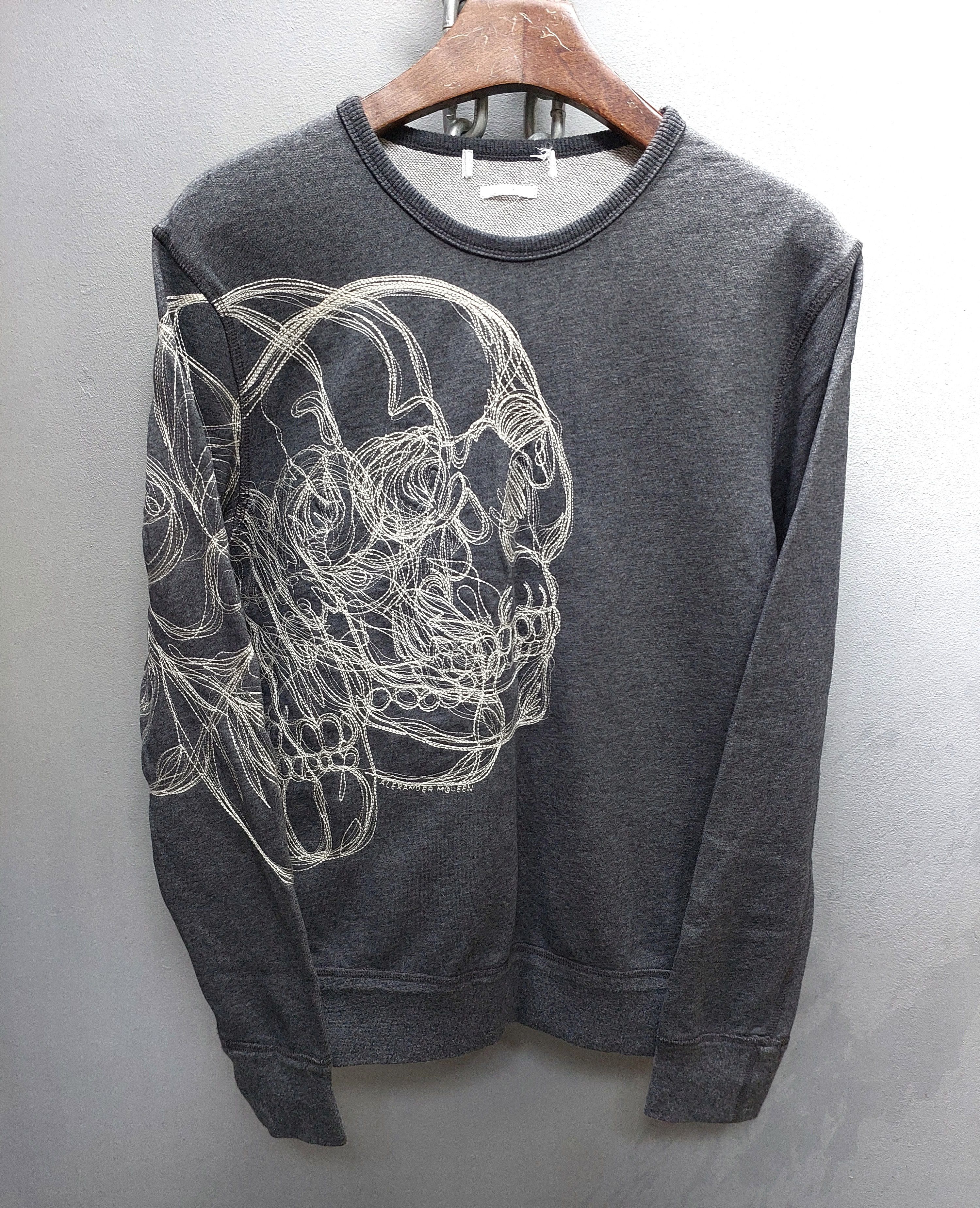 Alexander McQueen Alexander McQueen Embroidery Skull Sweatshirt Size US S / EU 44-46 / 1 - 1 Thumbnail
