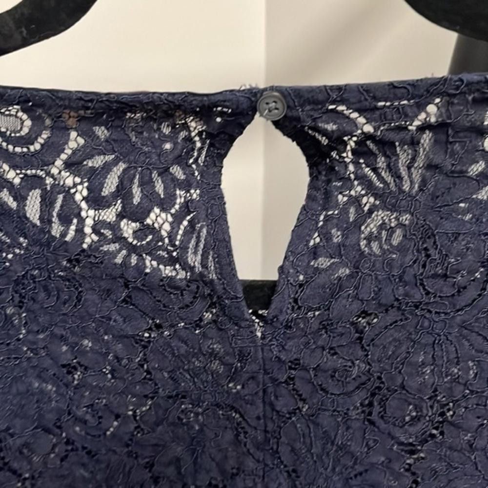 Designer Loft navy blue lace bell sleeve top Size XS / US 0-2 / IT 36-38 - 8 Thumbnail