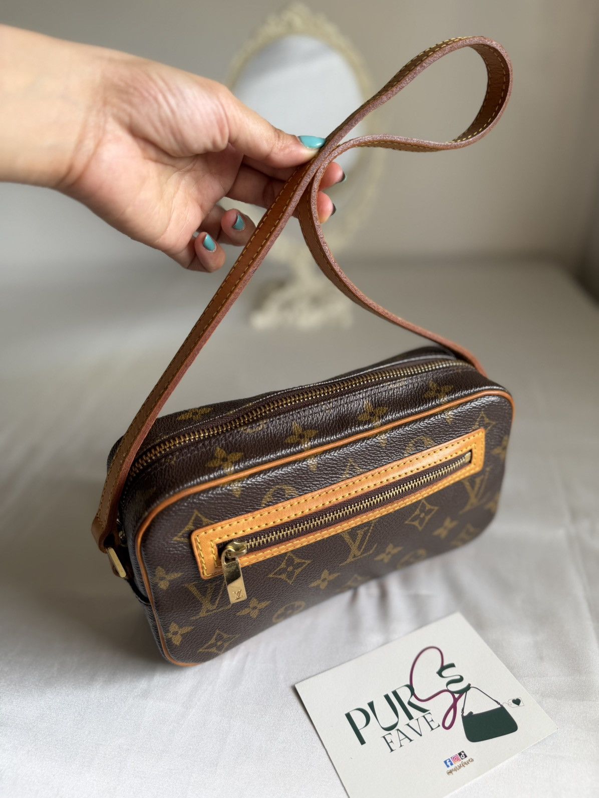 Louis Vuitton Authentic LOUIS VUITTON Cité PM Brown Monogram Shoulder Bag Size ONE SIZE - 14 Thumbnail