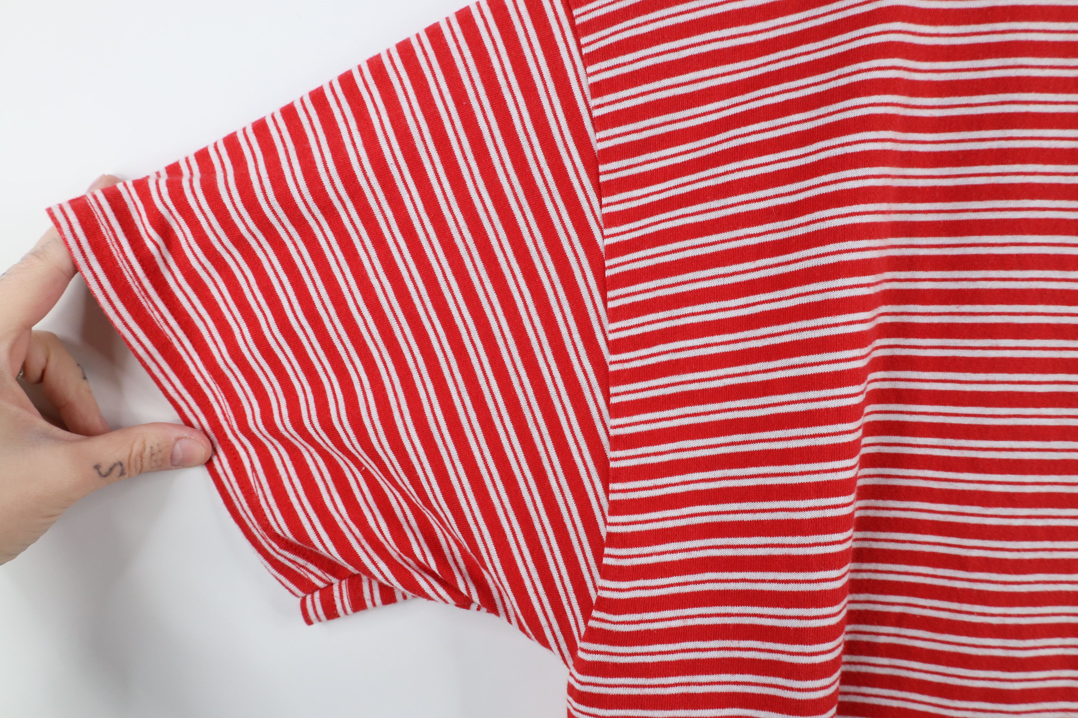 Vintage Vintage 90s Streetwear Blank Candy Cane Striped T-Shirt Size US L / EU 52-54 / 3 - 4 Thumbnail