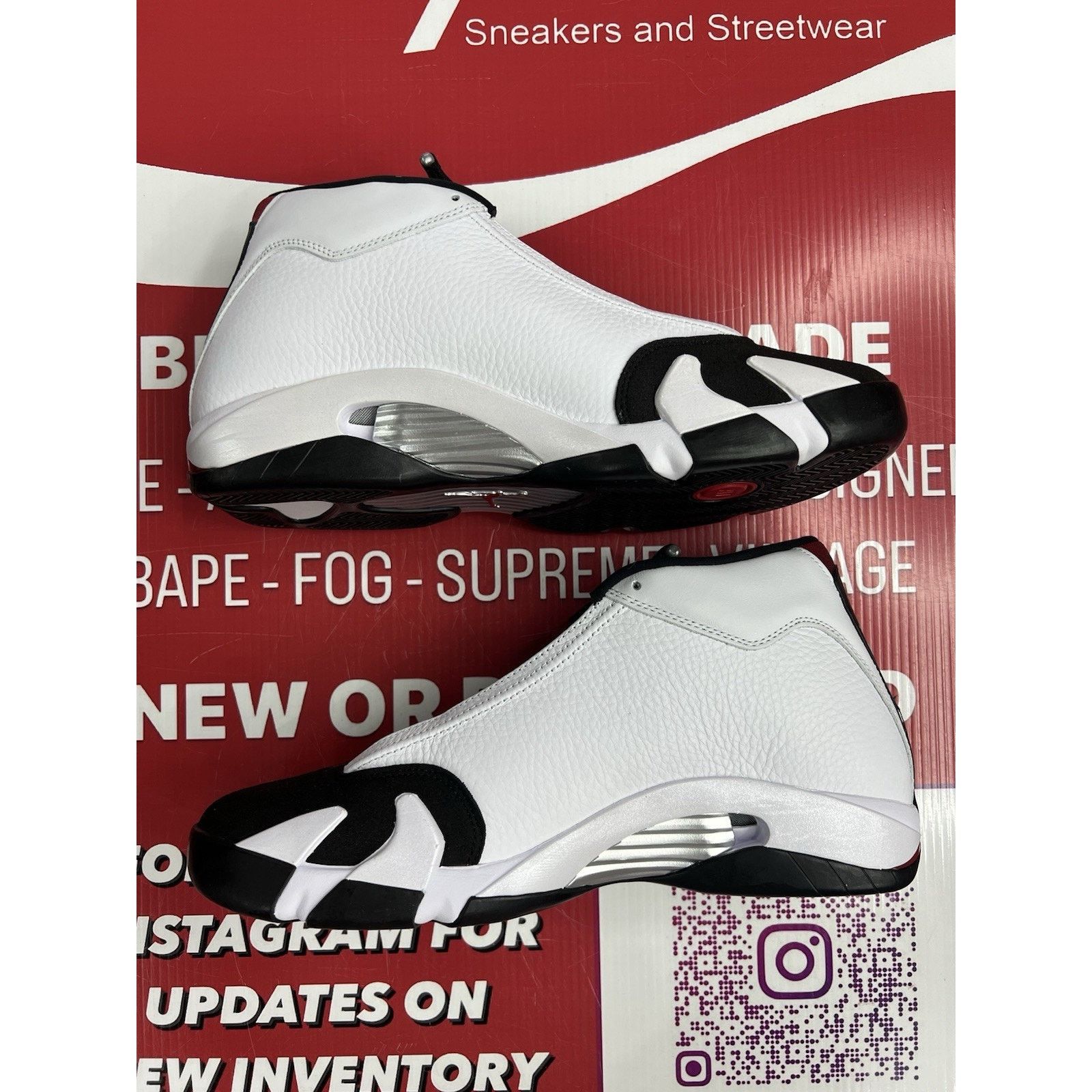 Jordan Brand Air Jordan 14 Retro Black Toe (2024) Size 12.5 (487471-160) Size US 12.5 / EU 45-46 - 3 Thumbnail