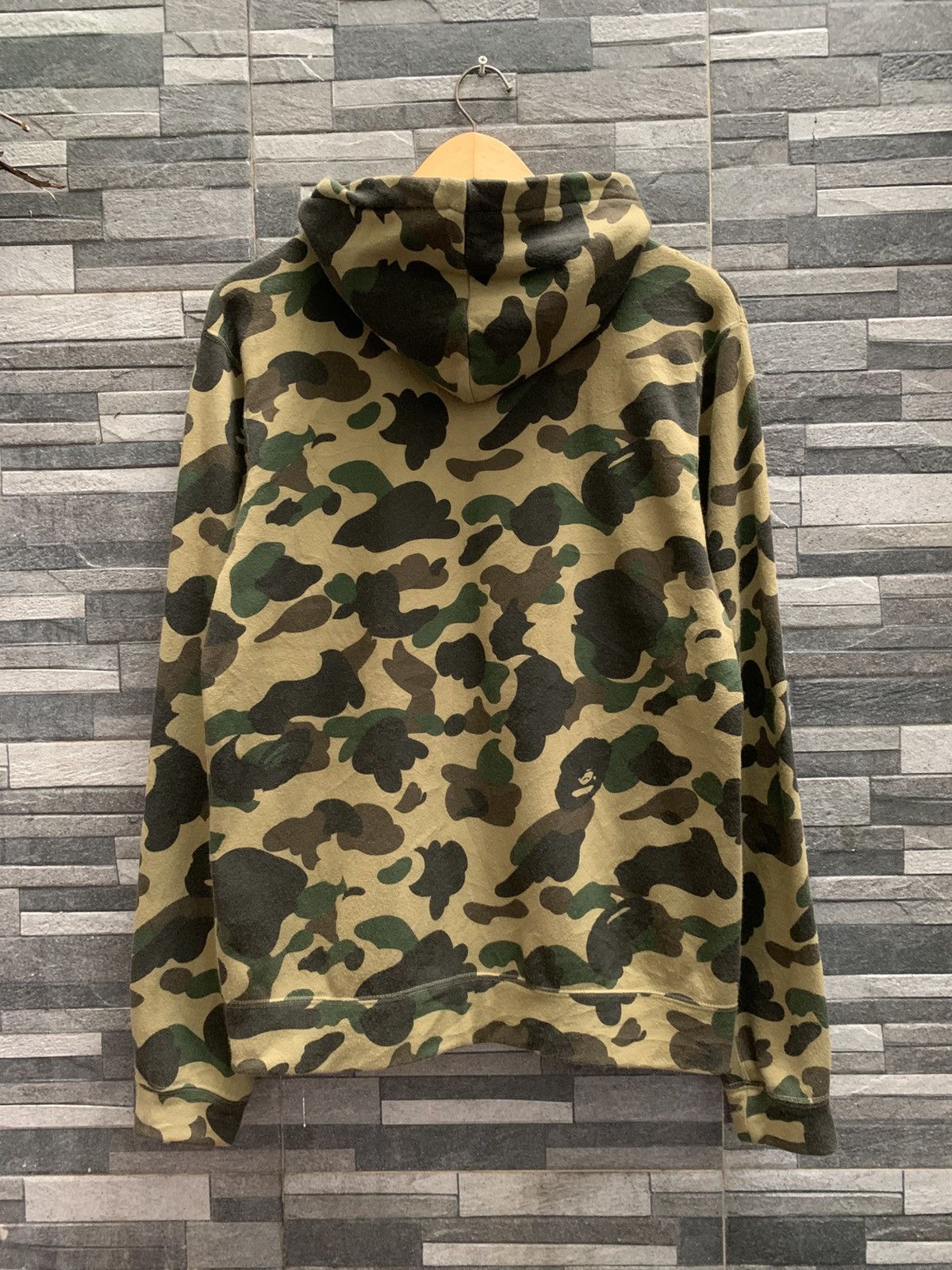 Bape Vintage BAPE 1st Camo Button Hoodie Size US L / EU 52-54 / 3 - 10 Thumbnail
