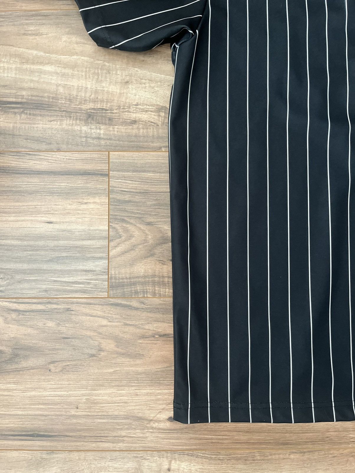 Supreme Supreme Pinstripe Baseball Jersey Size US XL / EU 56 / 4 - 17 Thumbnail