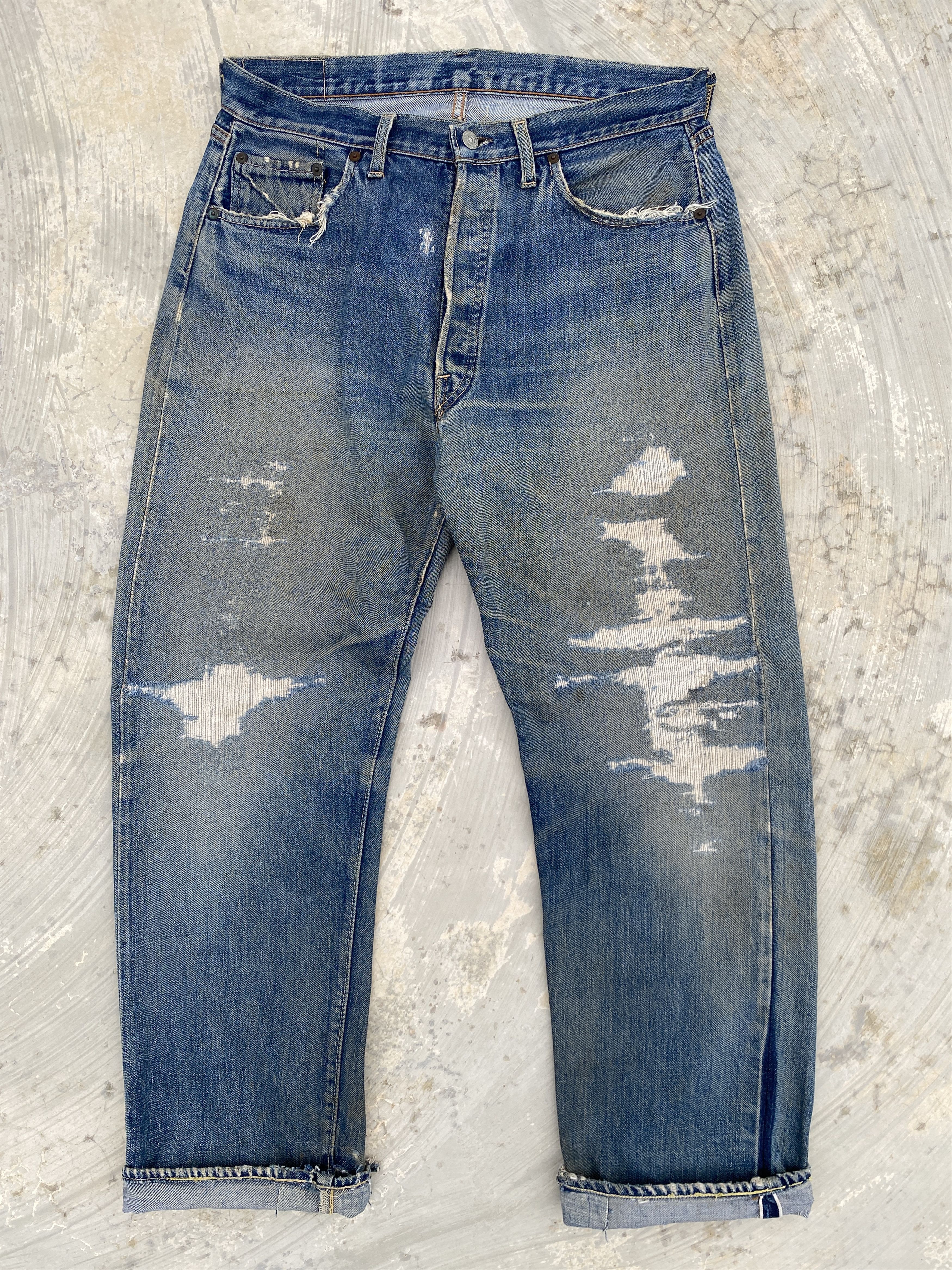Levi's Vintage 60s Levis 501 Big E V-Stitch #6 Selvedge Jeans Size US 33 - 1 Thumbnail