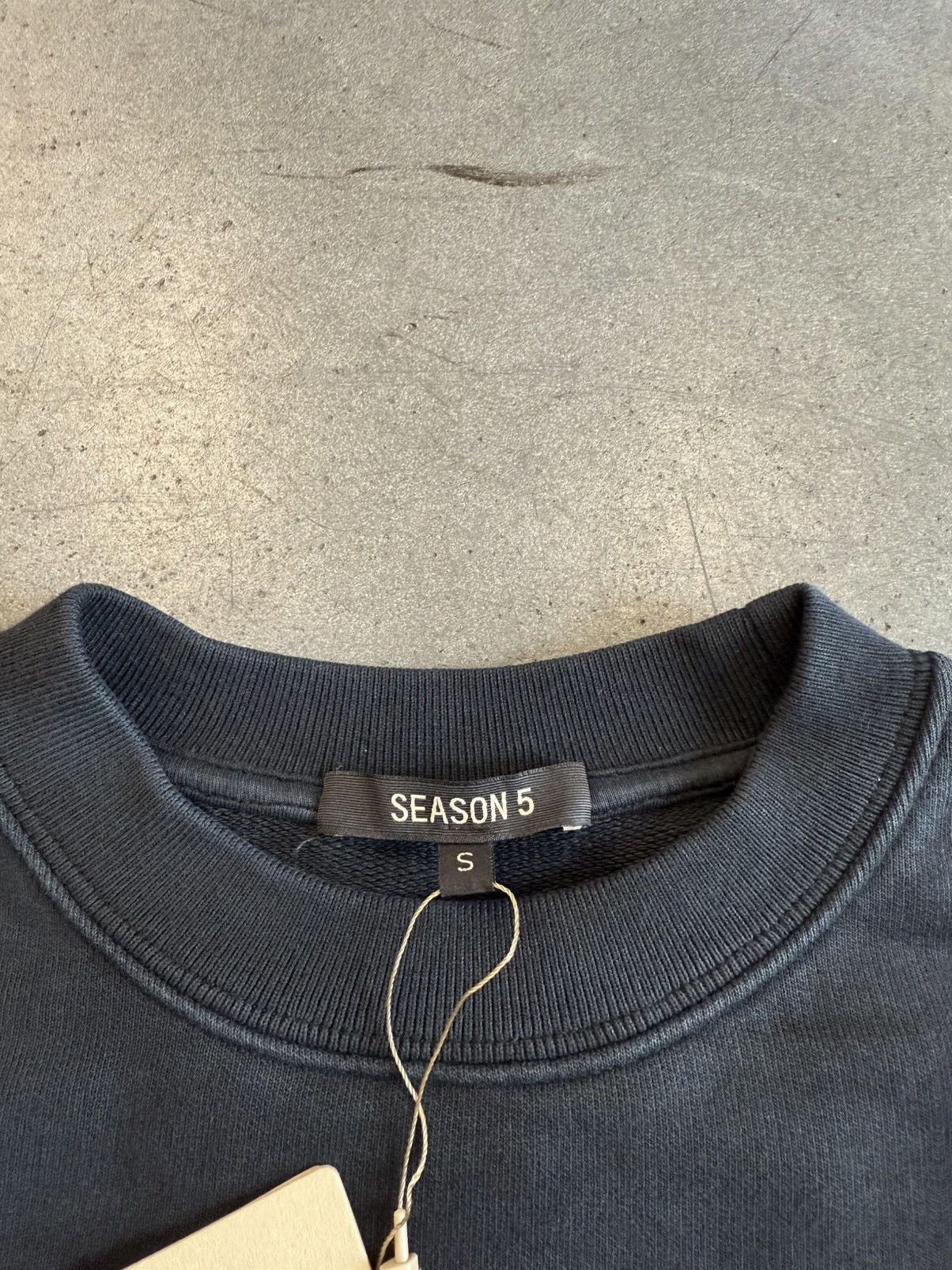 Yeezy Yeezy Season 5 Calabasas Crewneck - Lybra Size US S / EU 44-46 / 1 - 6 Thumbnail
