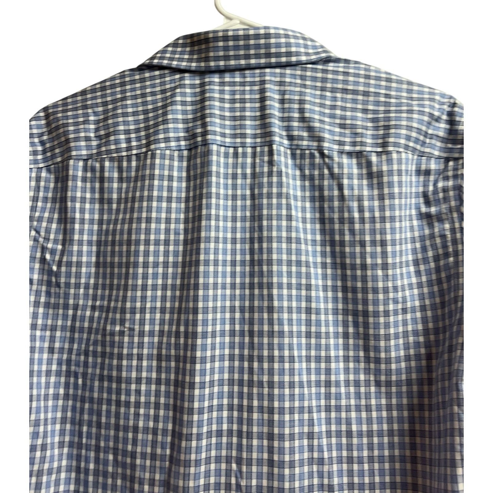 UNTUCKit UNTUCKit Men's Slim Fit 100% Cotton Wrinkle Free Medium Size US M / EU 48-50 / 2 - 10 Thumbnail
