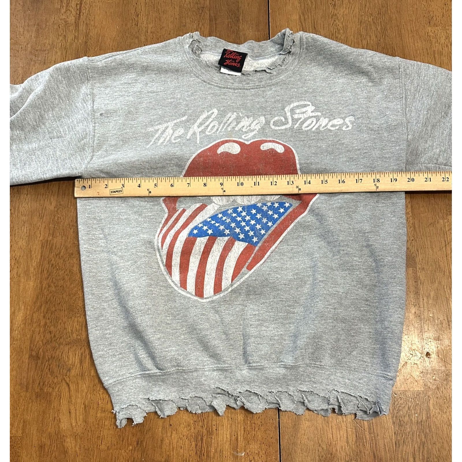 Vintage The Rolling Stones Crewneck Sweatshirt Small Distressed Frayed Gray Womens Size S / US 4 / IT 40 - 7 Thumbnail