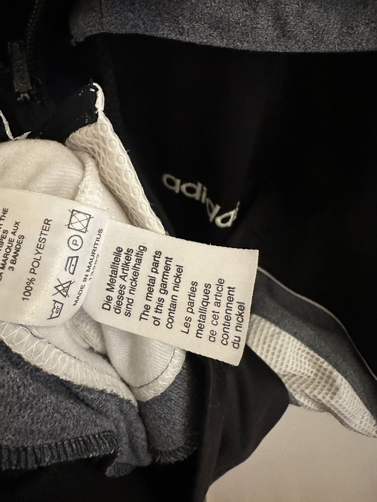 Adidas Adidas Tracksuit Size S-M Vintage Retro Adidas Suit Size US S / EU 44-46 / 1 - 11 Thumbnail