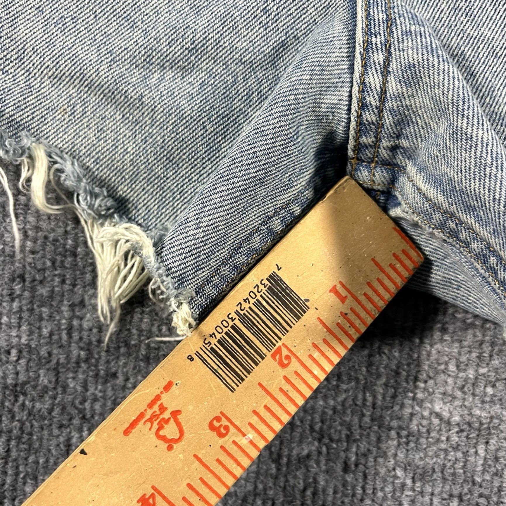 Agolde VINTAGE Agolde Denim Jean Shorts Women's 34 Blue Cut Offs Distressed Button Fly 90s Crop Size 24" / US 00 / IT 34 - 6 Thumbnail