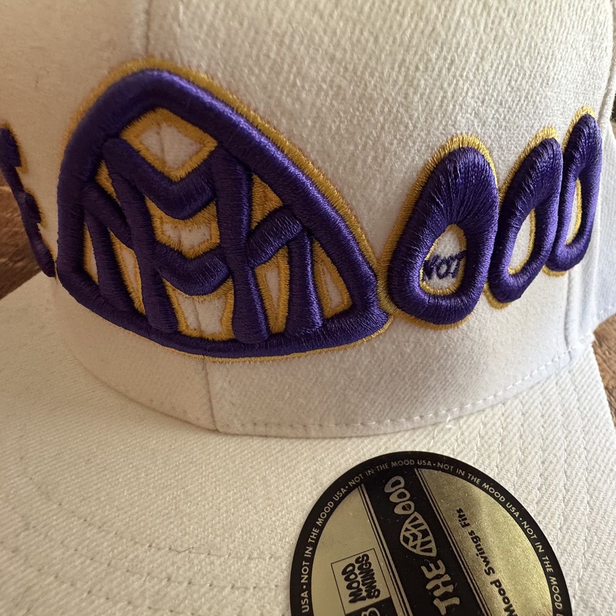 Other White Mood Swings Hat L/XL Not in the Mood Size ONE SIZE - 4 Thumbnail