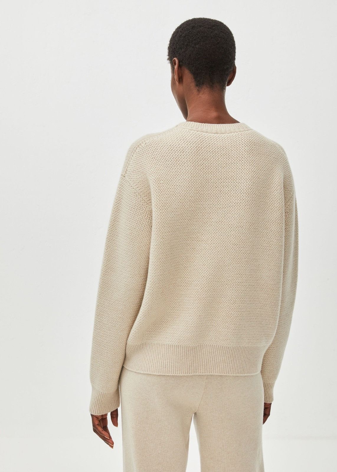 Loro Piana o1srvl11e0125 Borgonuovo Crewneck Sweater in Beige Size S / US 4 / IT 40 - 5 Thumbnail