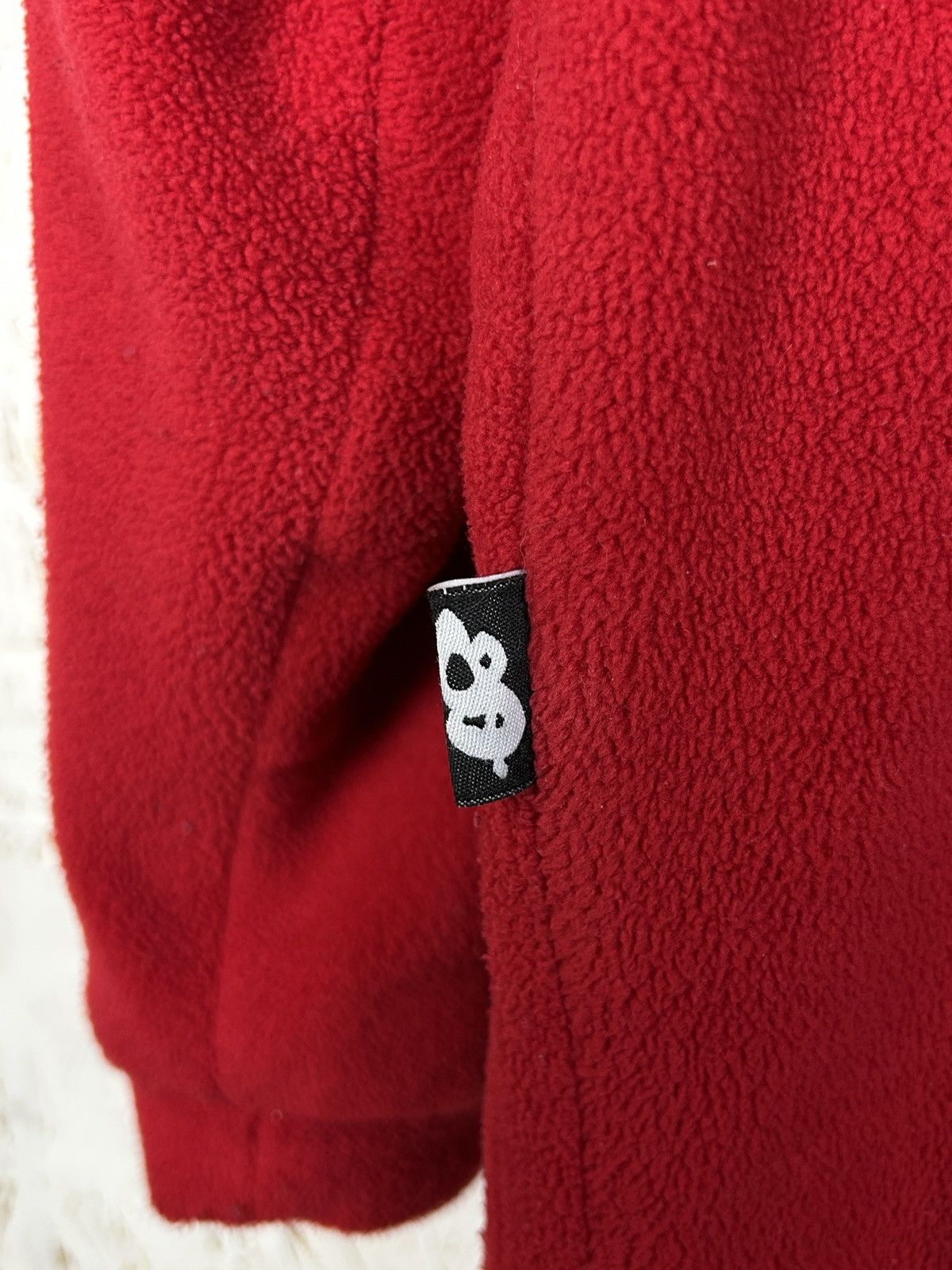 Fubu 00s Vintage Fubu Collection 05 Fleece Jacket Red Size L Size US L / EU 52-54 / 3 - 9 Thumbnail