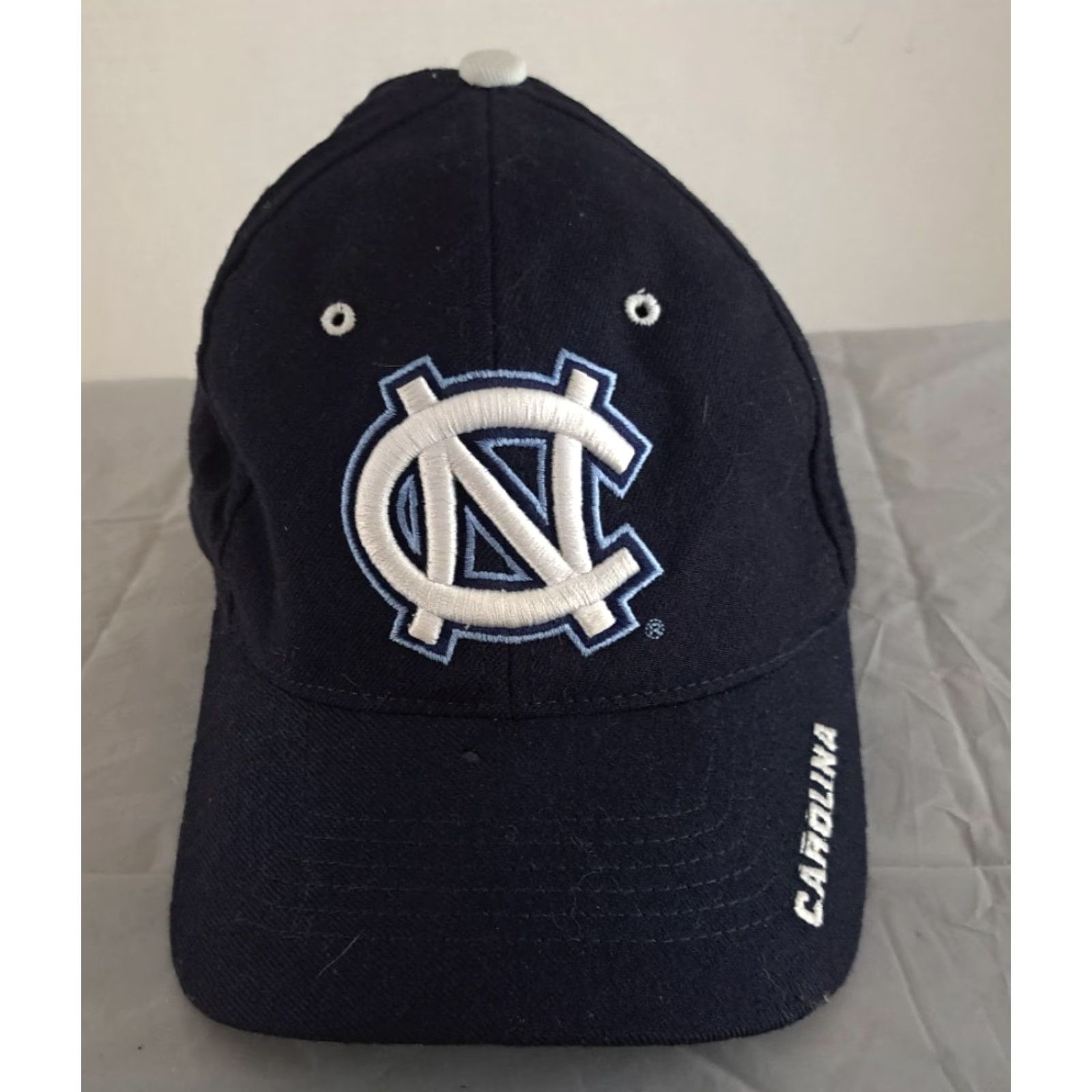 Vintage VINTAGE The Game Hat Wool Fitted 7 1/4 Navy Blue Embroidered Tar Heels Basketball Cap Men Women Unisex Adults Size ONE SIZE - 2 Thumbnail