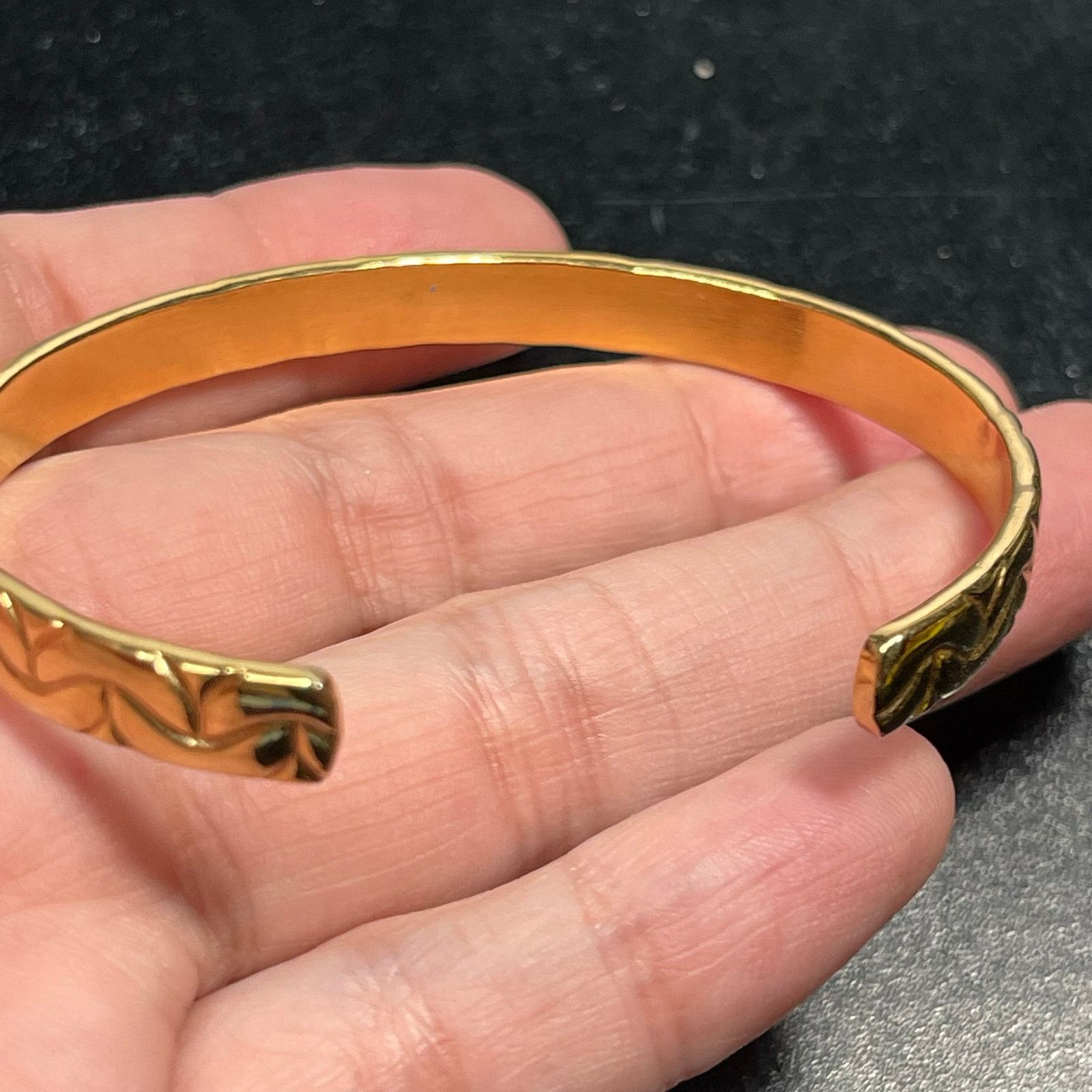 Other Napier Dainty Bracelet Cuff Gold Tone Signed Adjustable Size ONE SIZE - 5 Thumbnail