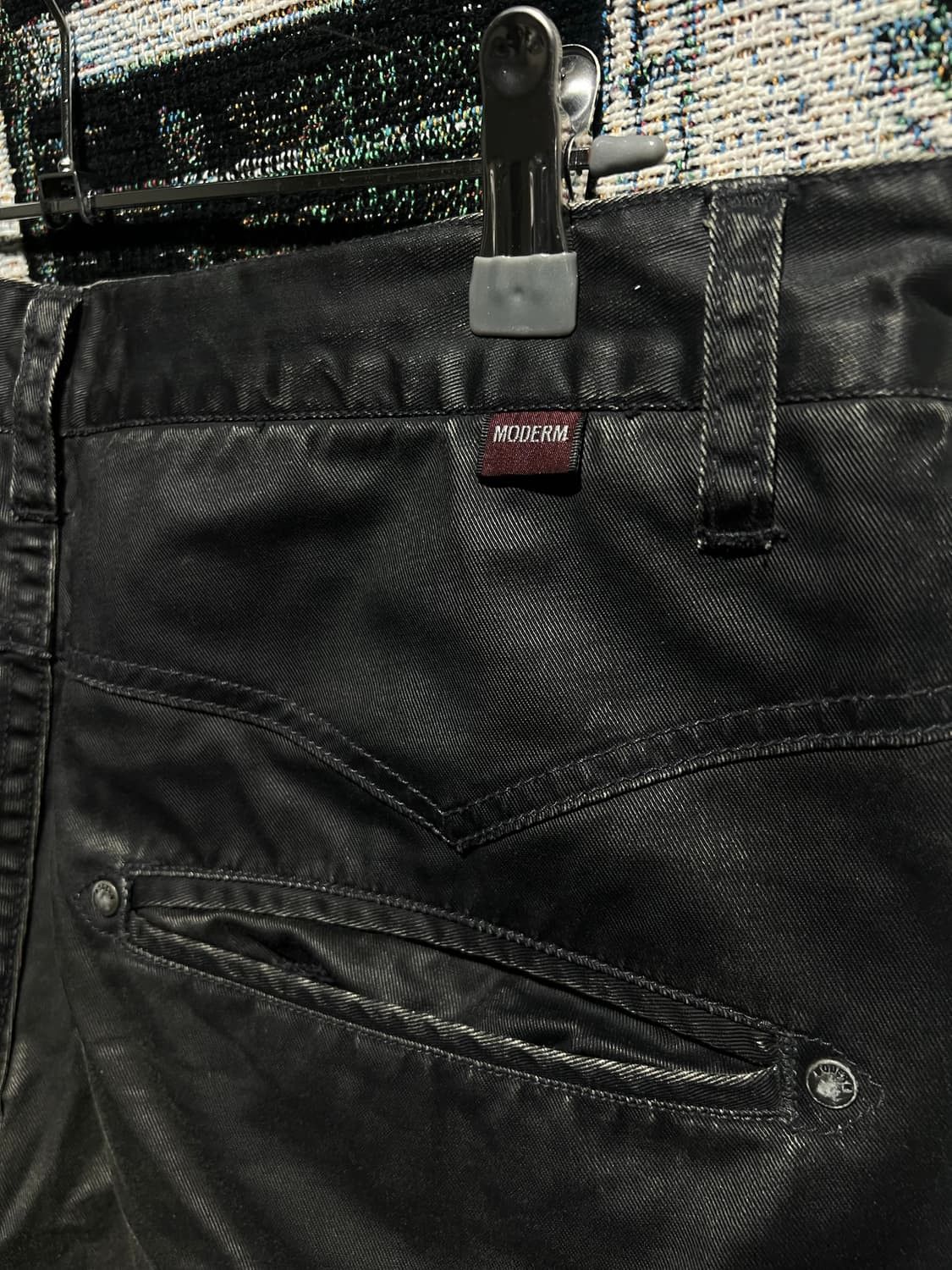 Japanese Brand Moderm Western Cargo Coated Jeans Black Size US 32 / EU 48 - 6 Thumbnail