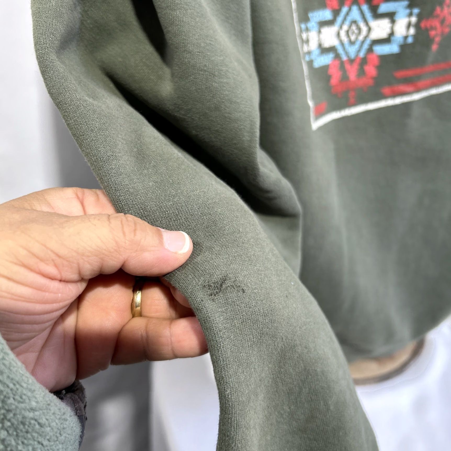 Ariat Ariat Hoodie Med Green Pullover Sweatshirt Logo Aztec Tribal Graphic Mens Green Hoodie Pullover Graphic Print USA 90s Size US M / EU 48-50 / 2 - 5 Thumbnail