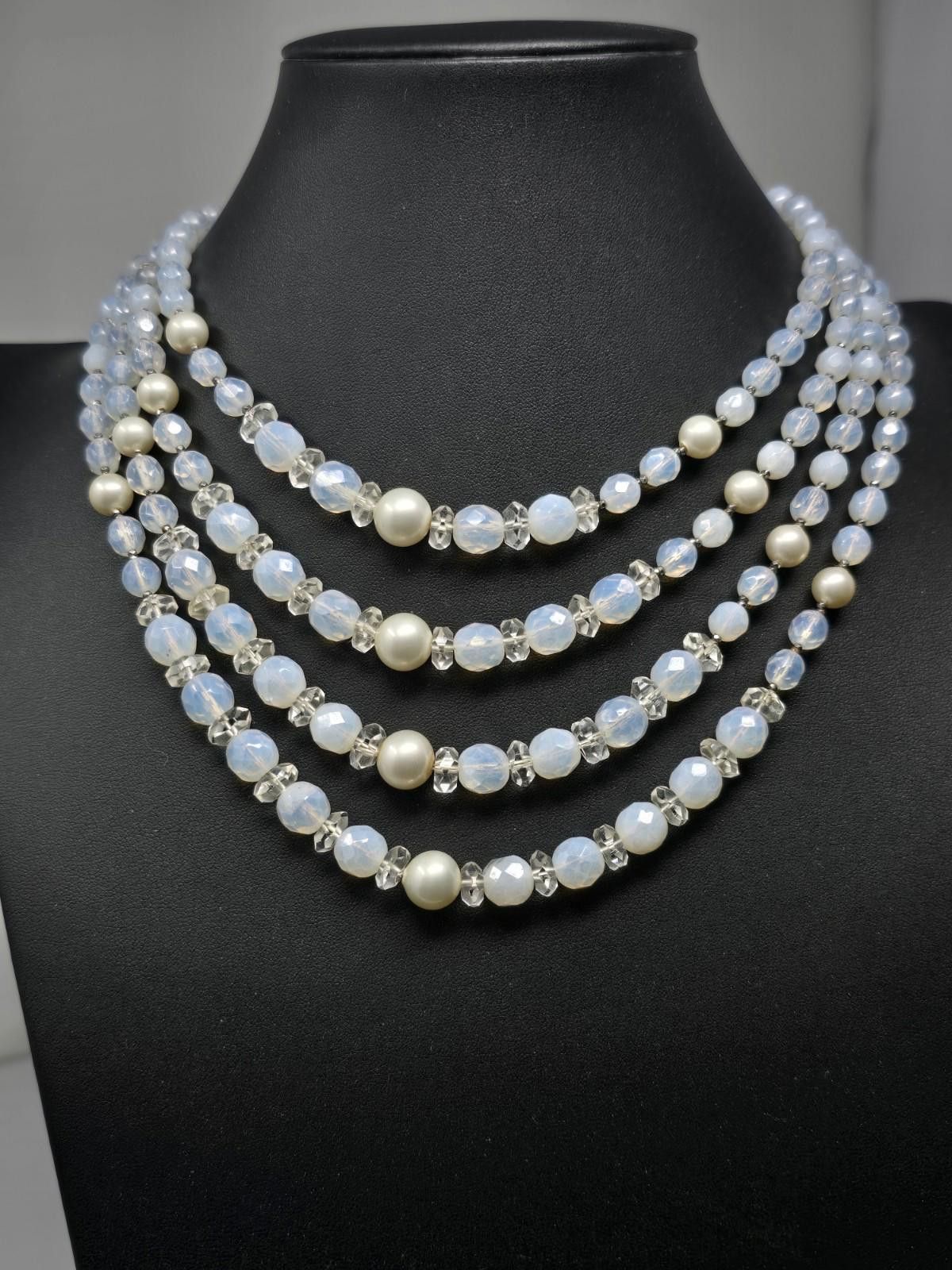 The Unbranded Brand Vintage Floral Necklace & Clip-On Earrings Set MOP AB Beads Size ONE SIZE - 3 Thumbnail