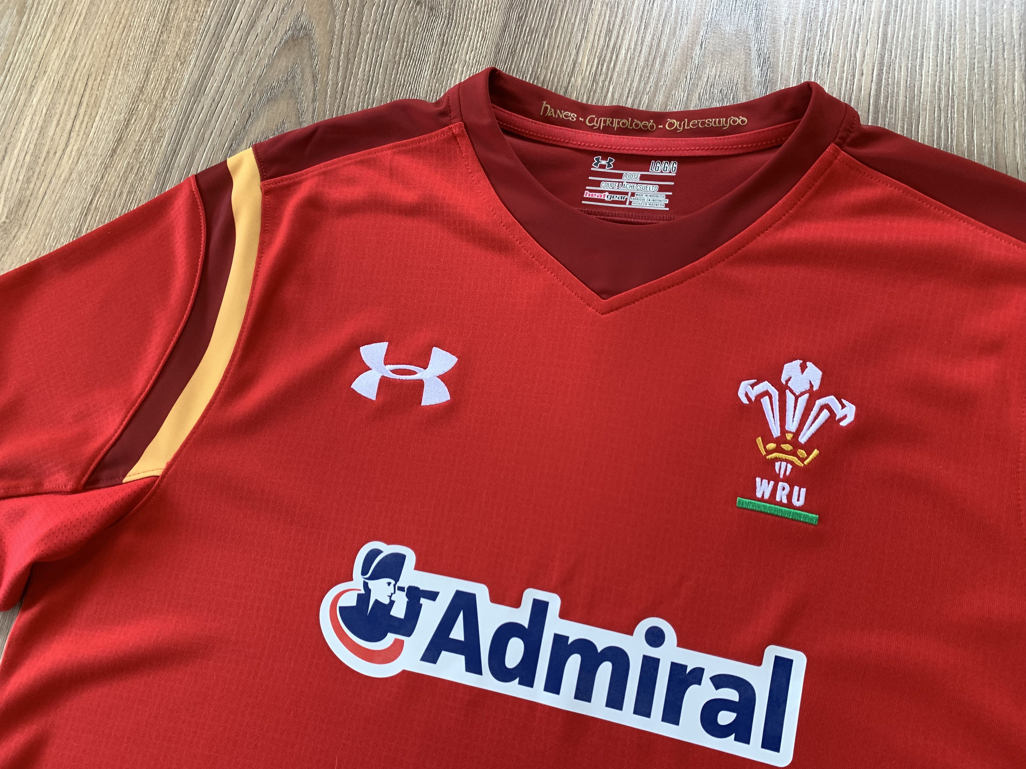 Under Armour × Vintage Under Armour Wales Rugby Union Home Jersey Size US M / EU 48-50 / 2 - 3 Thumbnail