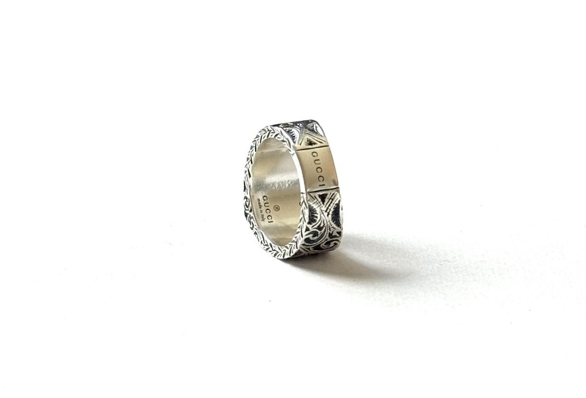 Gucci Gucci .925 Silver Engraved Heart Ring Size ONE SIZE - 5 Thumbnail