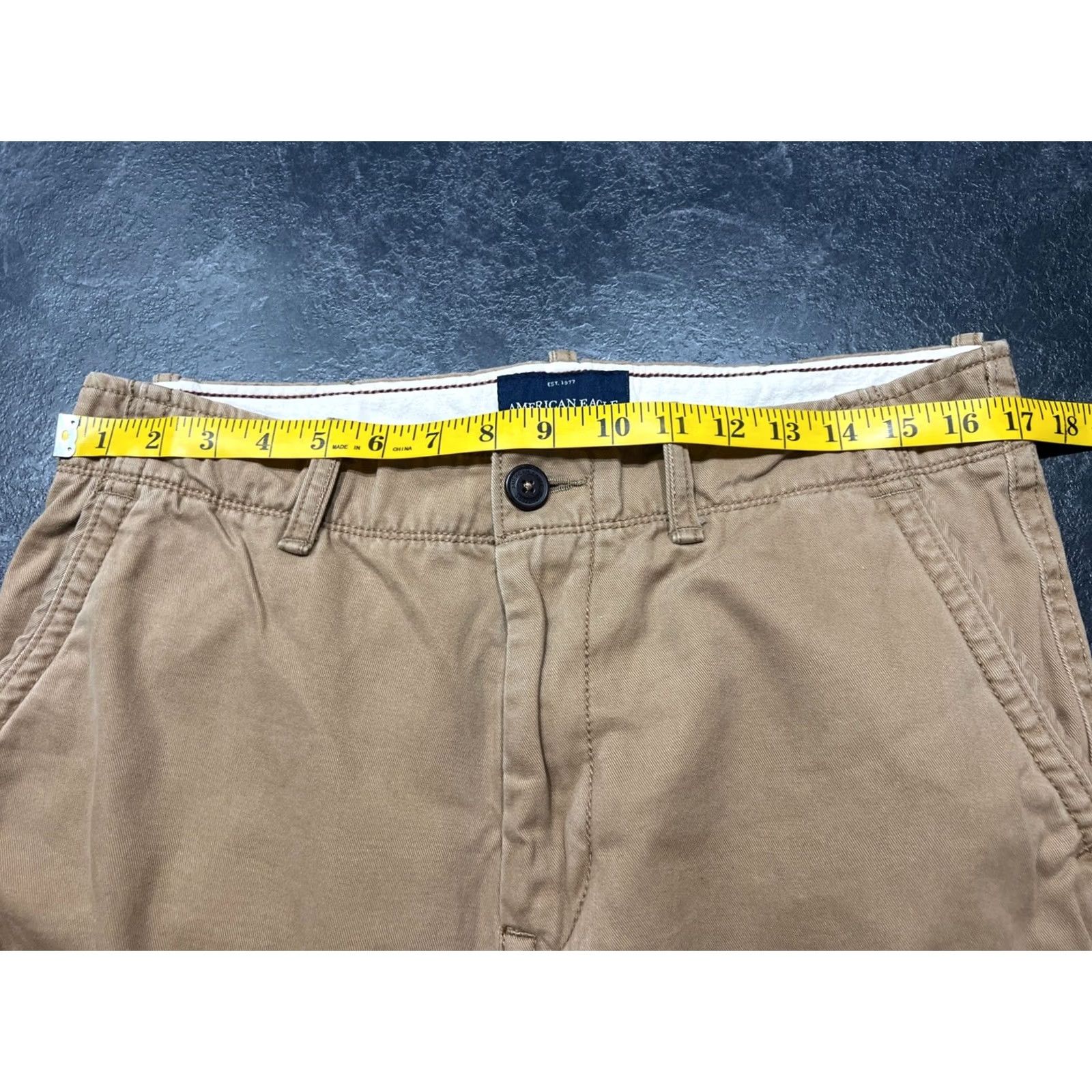 American Eagle Outfitters American Eagle Outfitters Pants Chino Slim Tapered Beige 33/32 Men Regular Inseam 31in Slits at Bottom Size US 31 - 7 Thumbnail