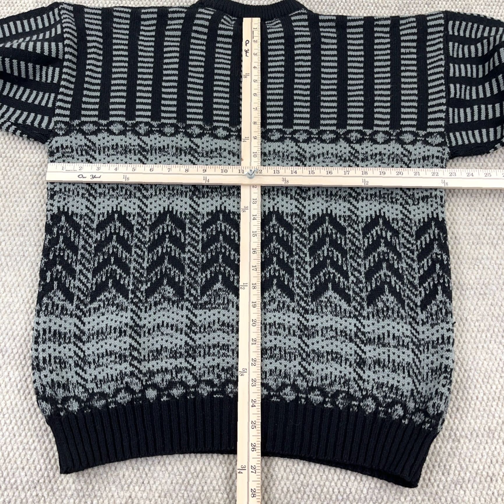 Vintage VINTAGE Adolfo Sweater XLT Black Gray Geometric Knit Pullover 90s Golf Mens Size US XL / EU 56 / 4 - 4 Thumbnail