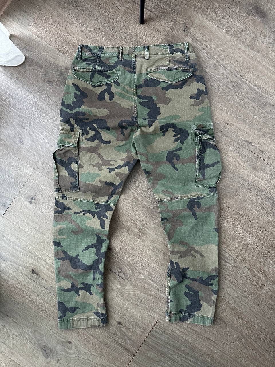Gap × Japanese Brand × Vintage GAP Camo Cargo Trousers Men’s W31 L30 Vintage Military Style Size US 31 - 9 Thumbnail