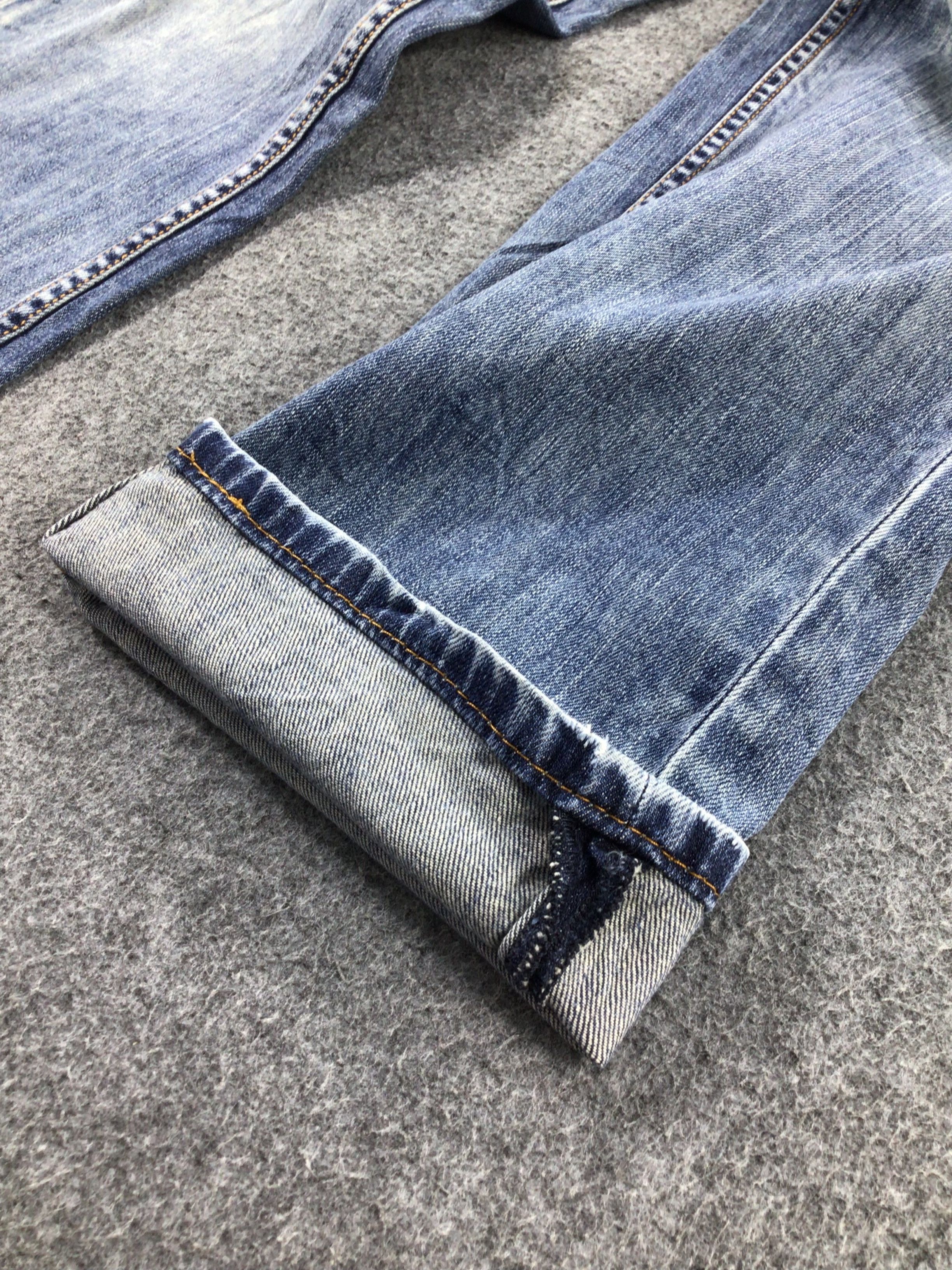 Levi's Vintage Levis 513 Jeans Faded Blue Denim KJ268 Size US 32 / EU 48 - 6 Thumbnail