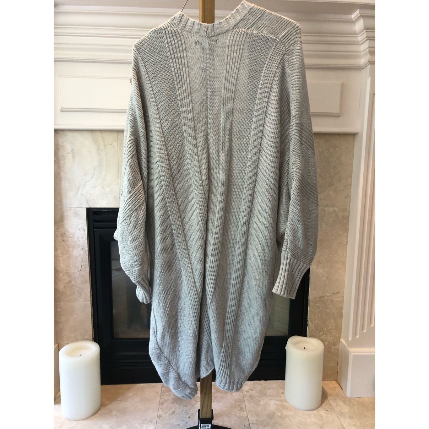 American Eagle Outfitters American Eagle Women’s Light Gray Cardigan Sweater Size XS Size XS / US 0-2 / IT 36-38 - 2 Thumbnail
