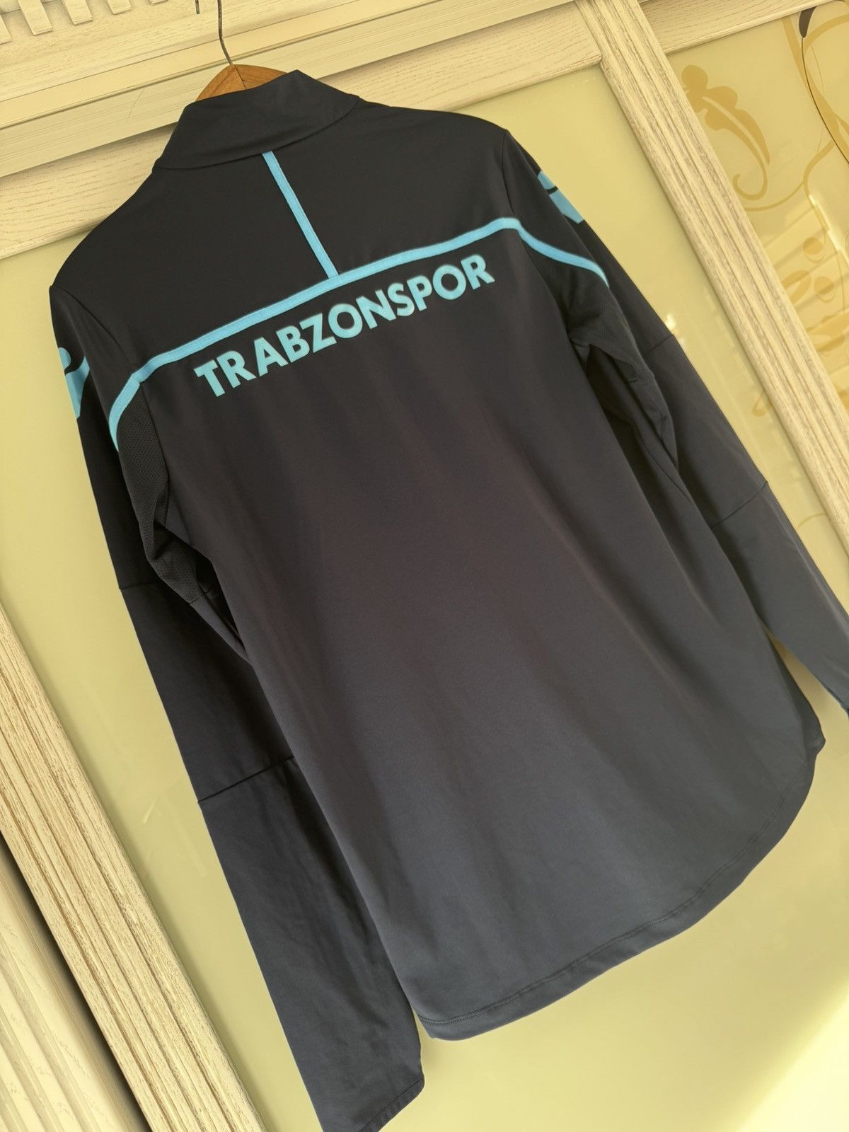Macron Trabzonspor 2021-2022 Soccer Training Top Football Jersey Size US S / EU 44-46 / 1 - 8 Thumbnail