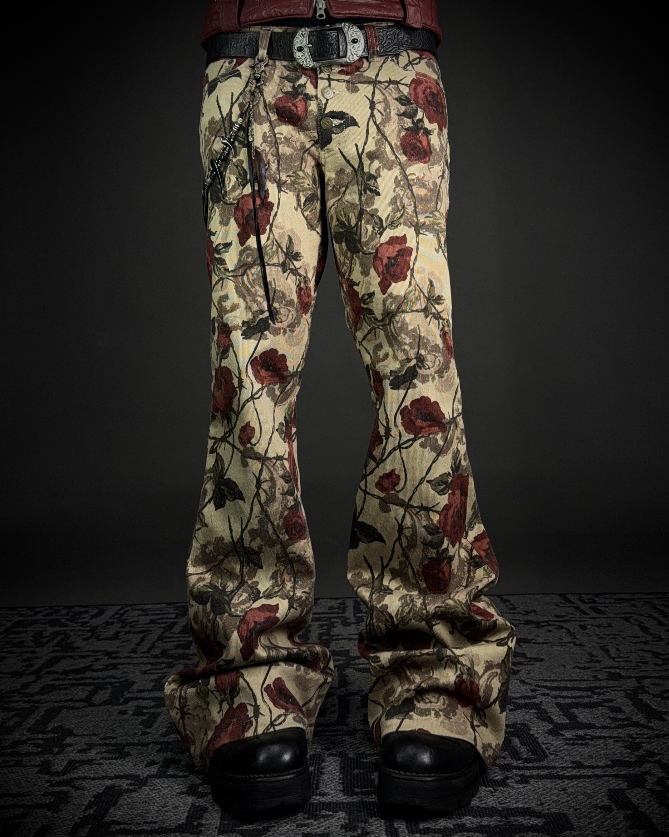 Tornado Mart Tornado Mart Rose Floral Flared Pants Size US 34 / EU 50 - 1 Thumbnail