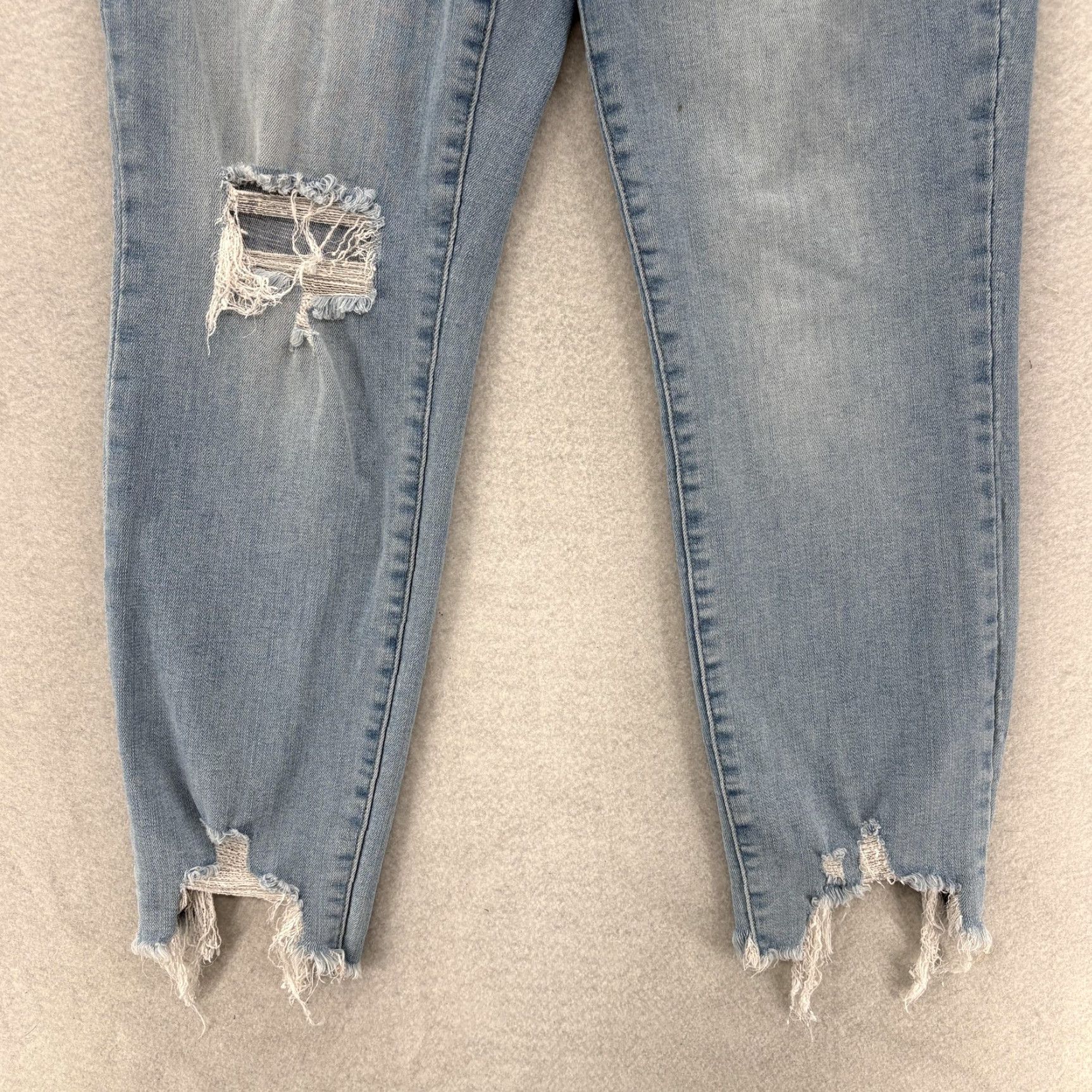 Vintage Judy Blue Jeans Women Boyfriend Fit Distressed Raw Hem Stretch 9/29 Blue Light Wash Regular 29in Inseam 26in Jeans Womens Size 29" - 3 Thumbnail