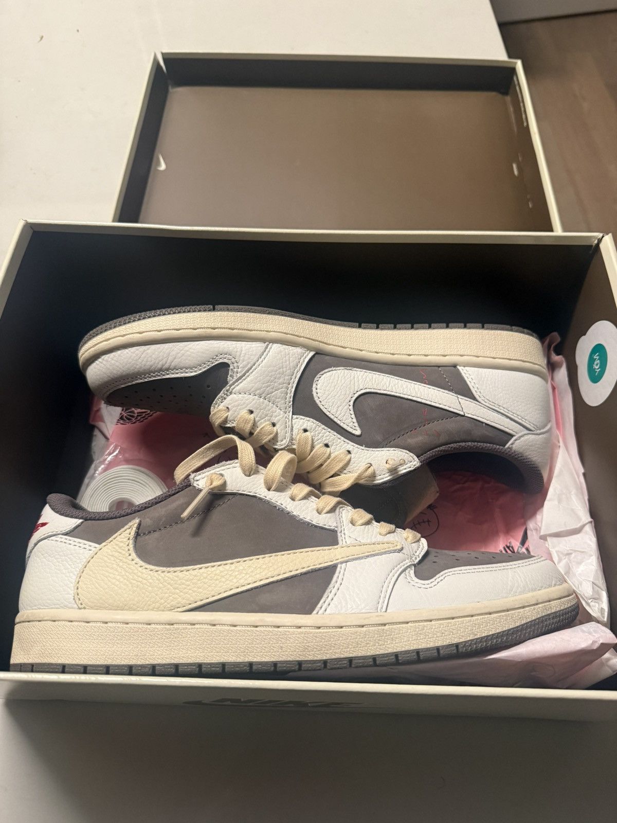 Nike × Travis Scott Jordan 1 Retro Low OG SP Travis Scott Reverse Mocha Size US 10 / EU 43 - 3 Thumbnail