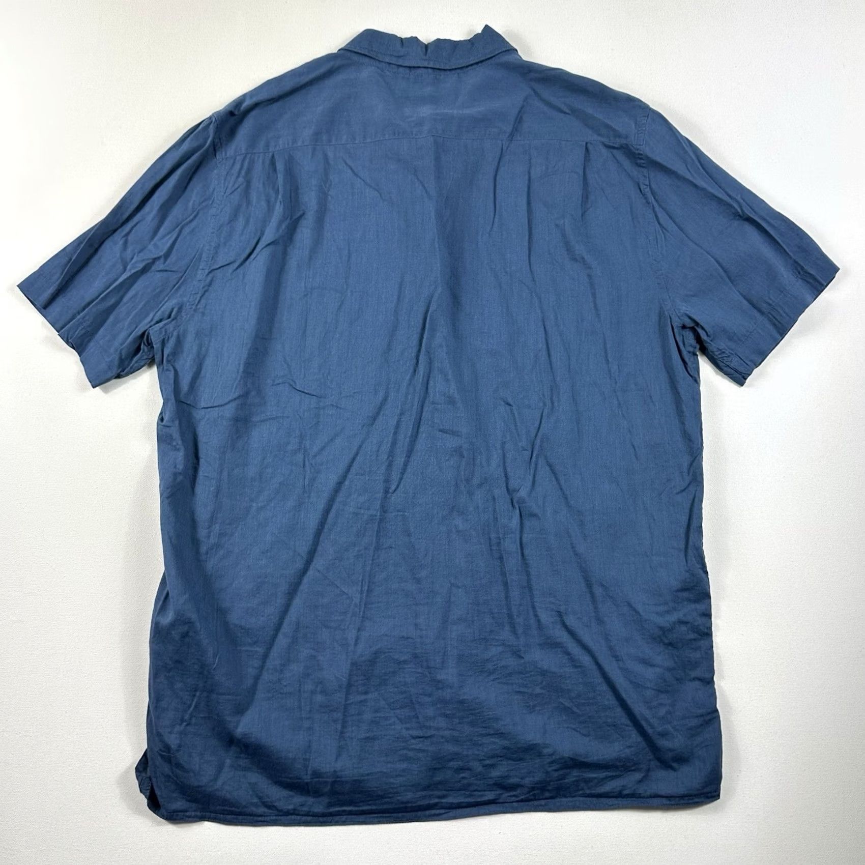 John Varvatos VINTAGE John Varvatos Camp Button Up Shirt Mens XL Blue Solid Lightweight Short Sleeve Collar Button-Up Mens XL Blue Solid Size US XL / EU 56 / 4 - 2 Thumbnail