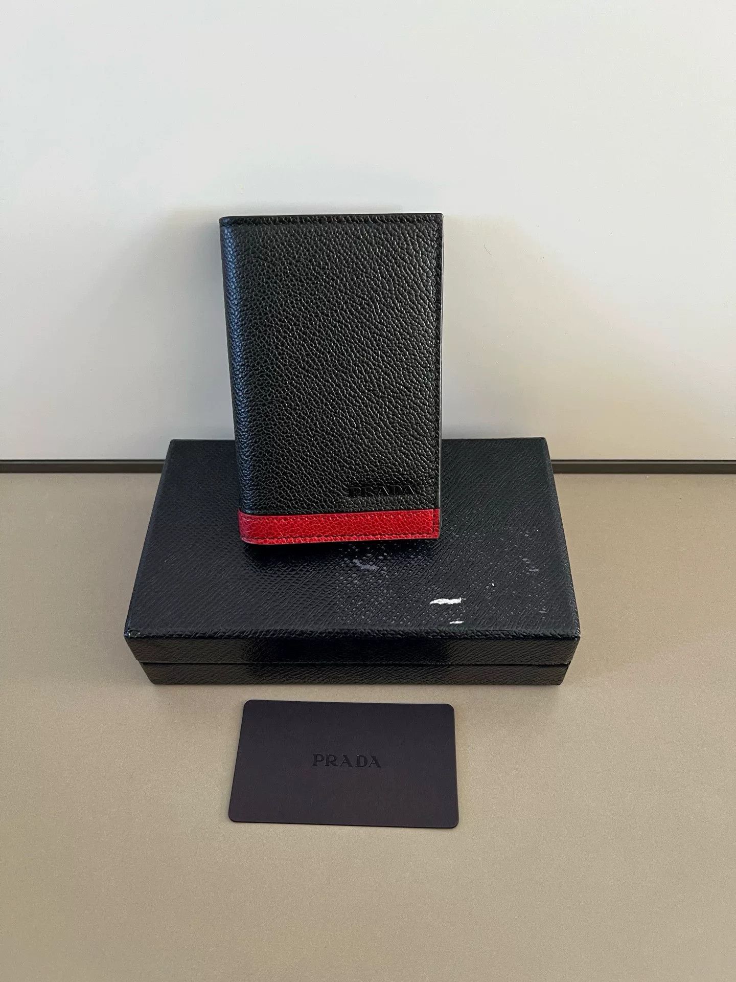 Prada New Prada Flip Card Holder Size ONE SIZE - 1 Thumbnail