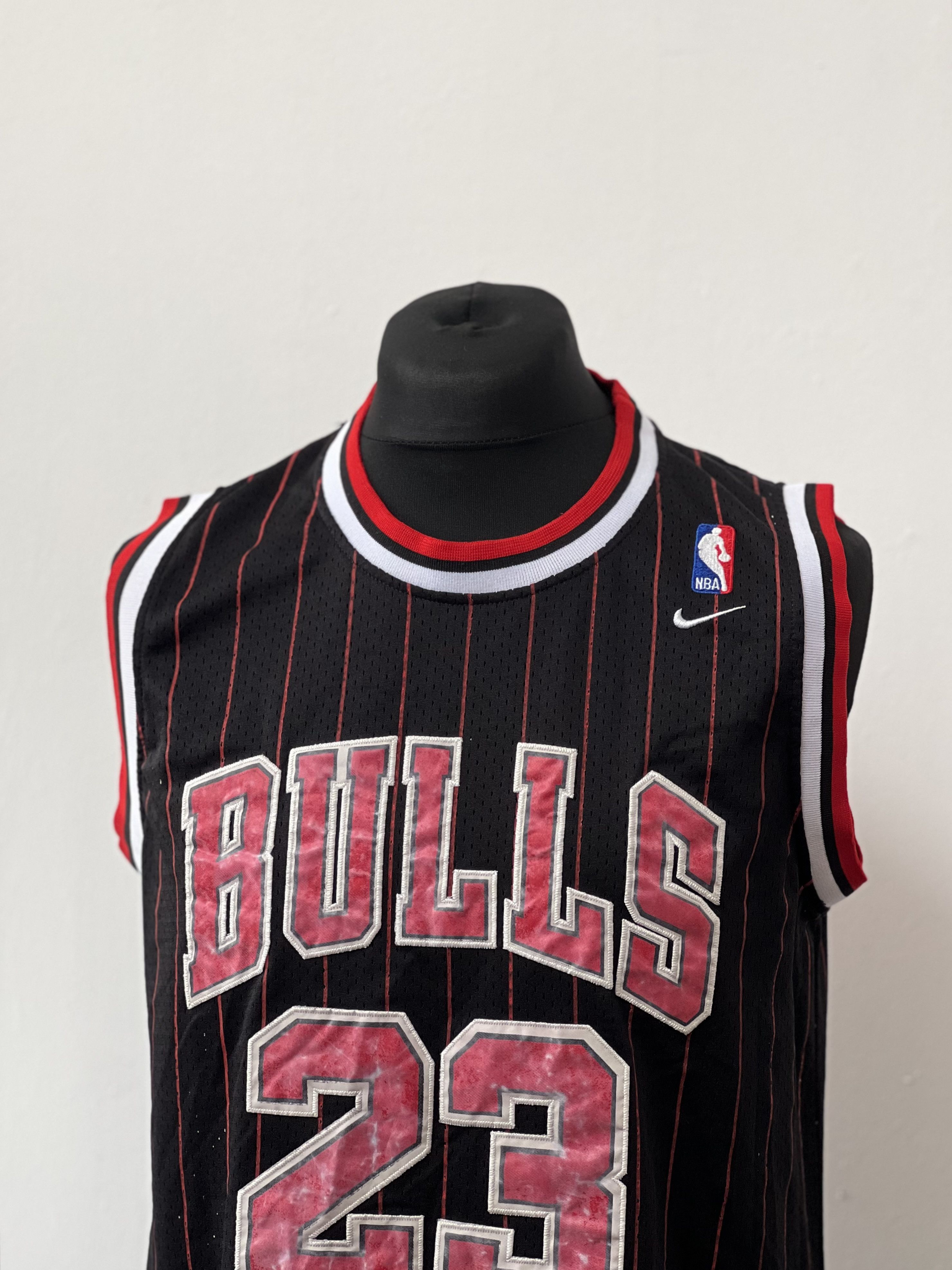 NBA × Nike × Vintage NIKE vintage `JORDAN` sleeveless T-shirt Size US S / EU 44-46 / 1 - 3 Thumbnail