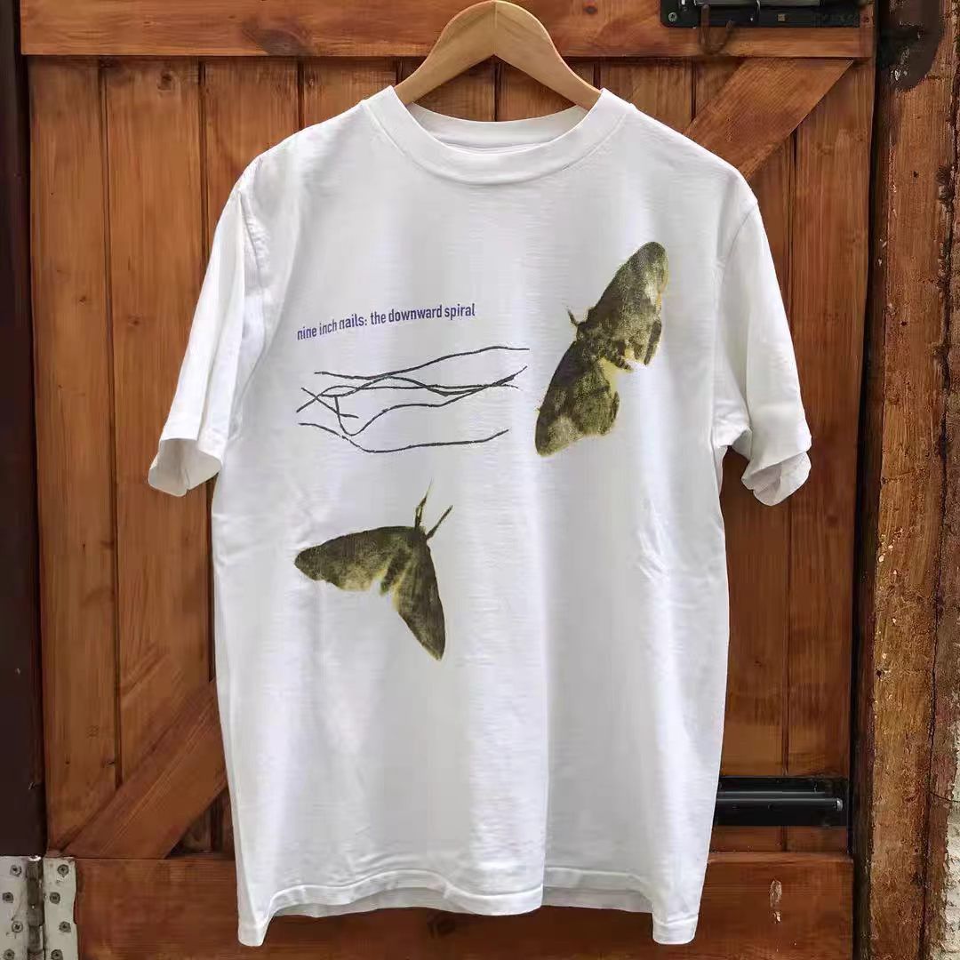 Vintage White Washed Vintage T-Shirt with Butterfly Print Size US M / EU 48-50 / 2 - 1 Thumbnail