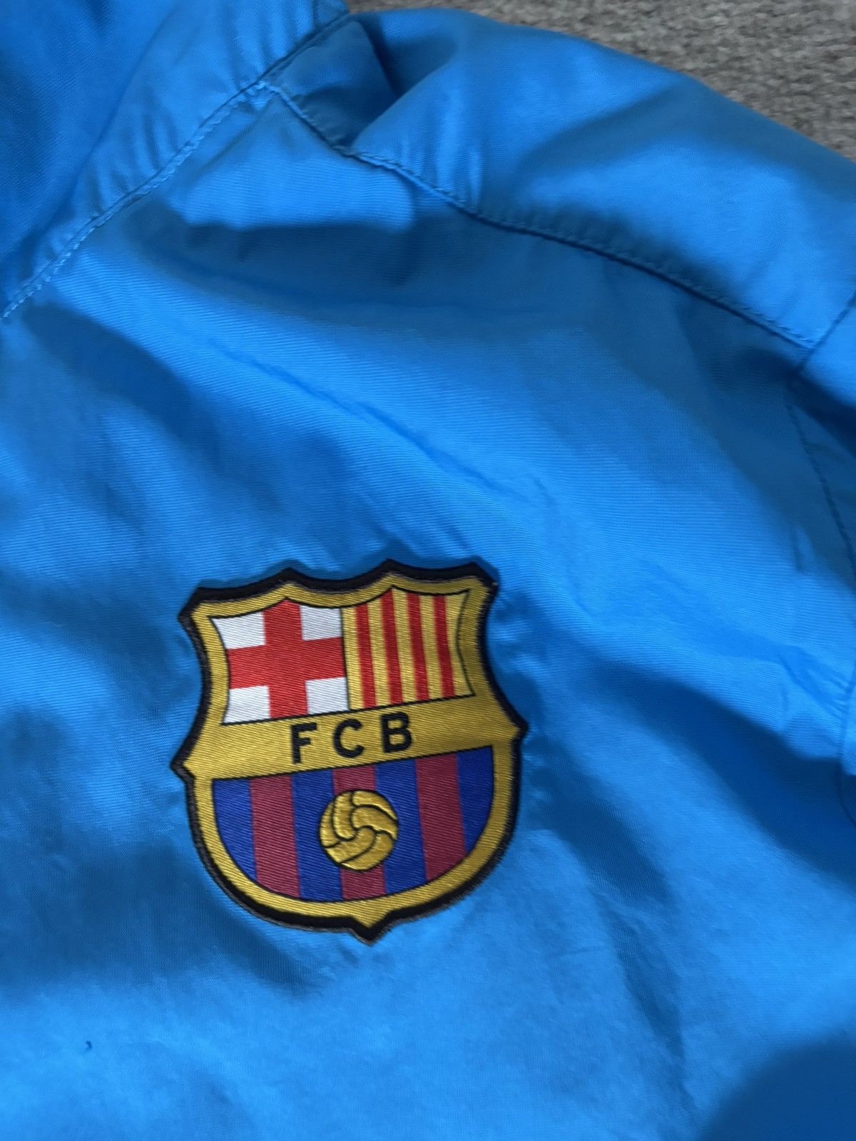 Nike × Vintage Vintage nike Barcelona wind jacket Size US S / EU 44-46 / 1 - 2 Thumbnail