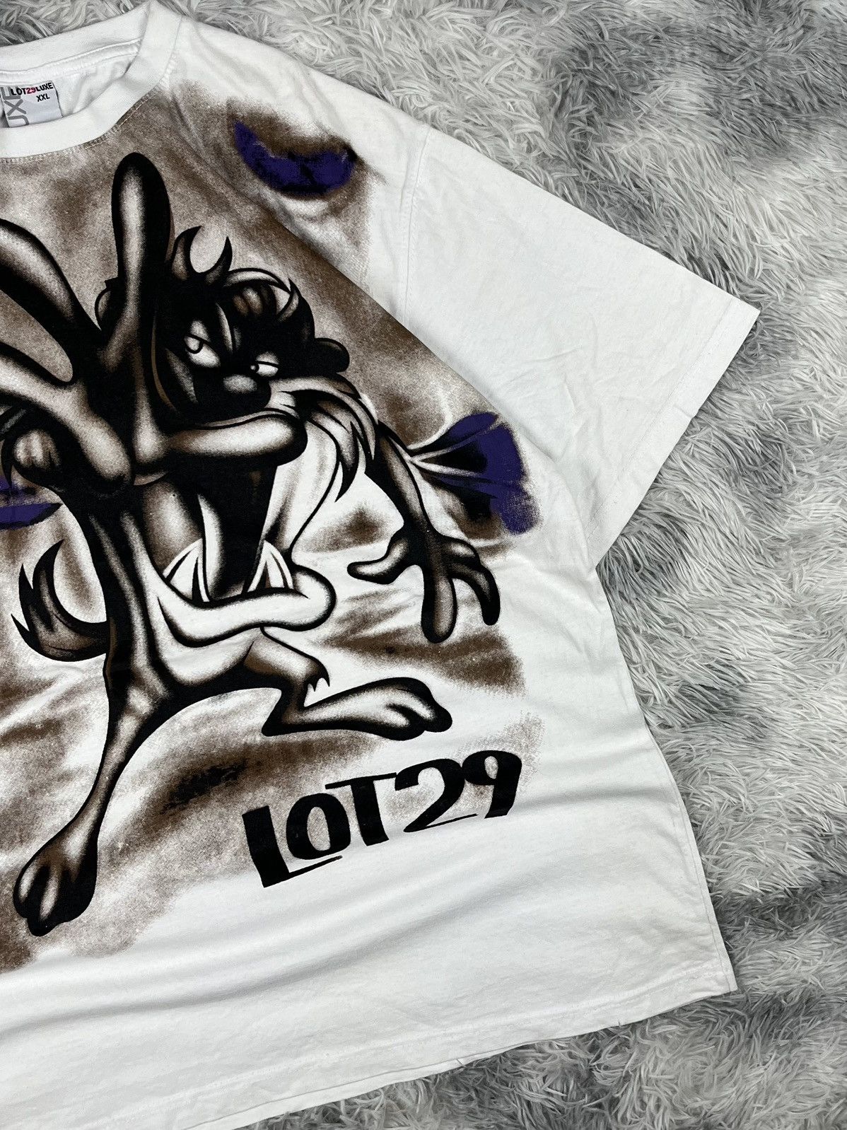 Vintage Vintage Loonytunes Taz Lot29 Air Brush T-shirt Size US XXL / EU 58 / 5 - 7 Thumbnail