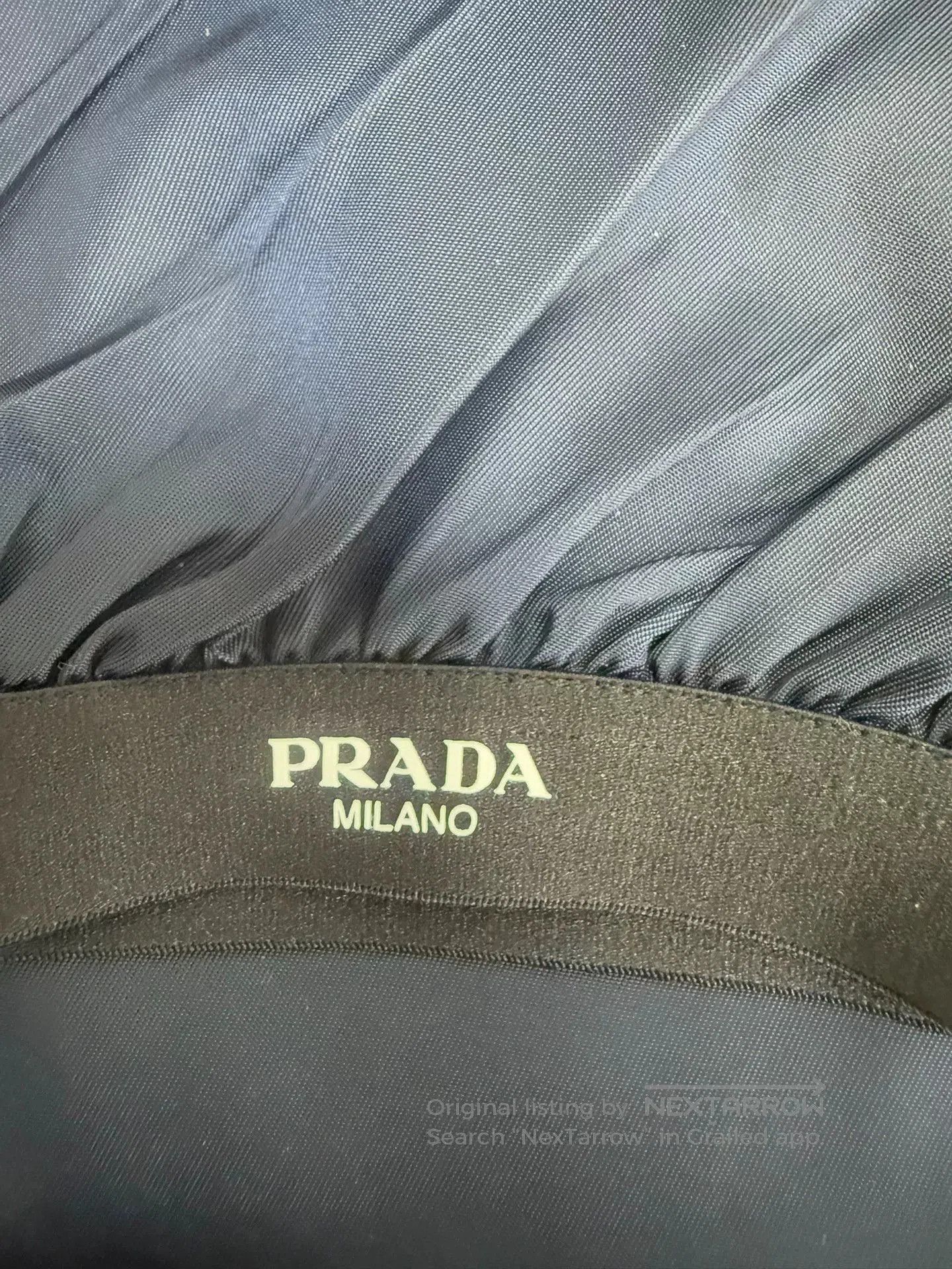 Prada PRADA Solid Lapel Nylon Short-Sleeve Shirt. Size XS / US 0-2 / IT 36-38 - 3 Thumbnail