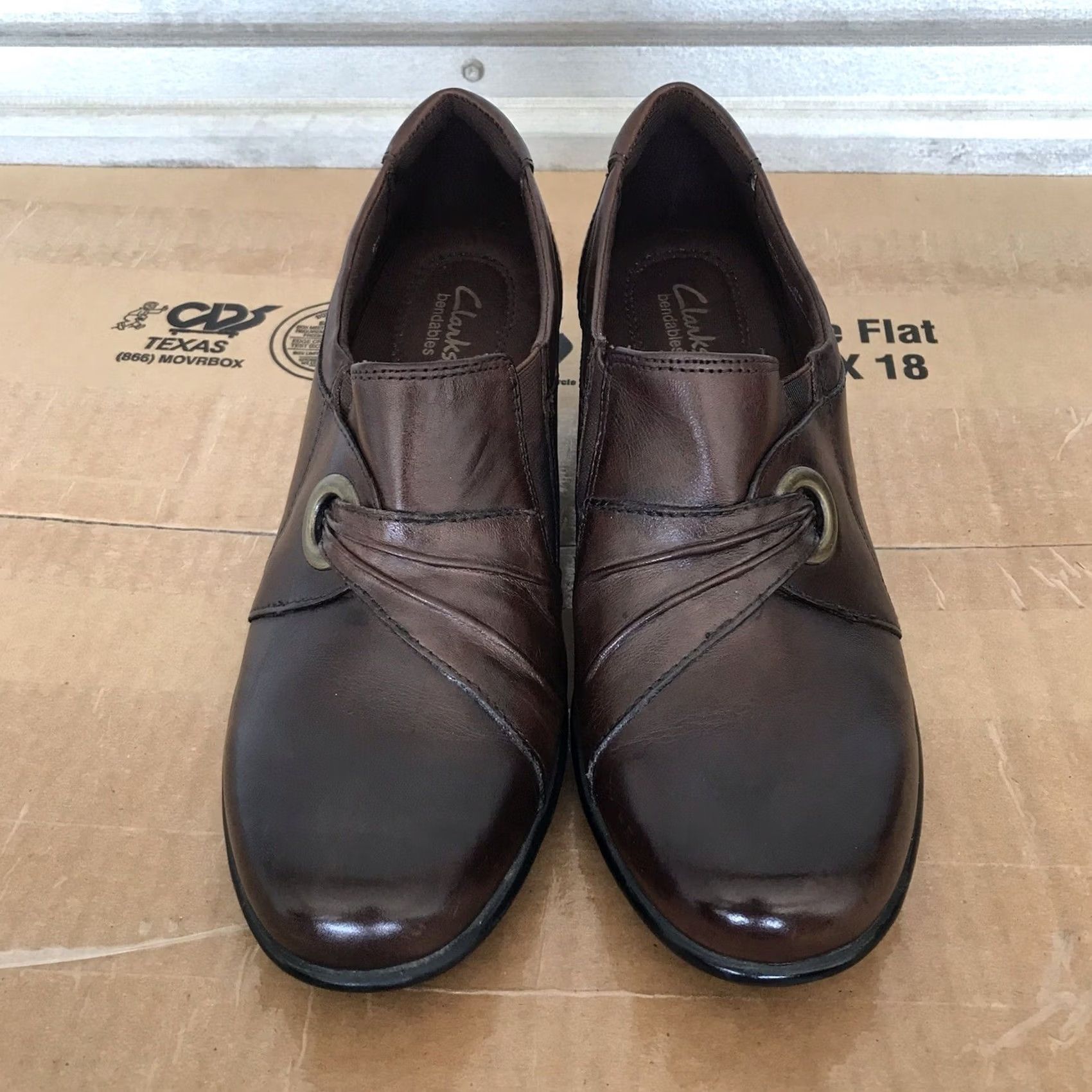 Clarks Clarks Women Brown Leather Wish Trance Slip-On Comfort Block Heels Boots 8.5 M Everyday Wear Shoes Ladies Brown Ruched Medallion 2" Heel Boots Womens Size US 9 / IT 39 - 3 Thumbnail