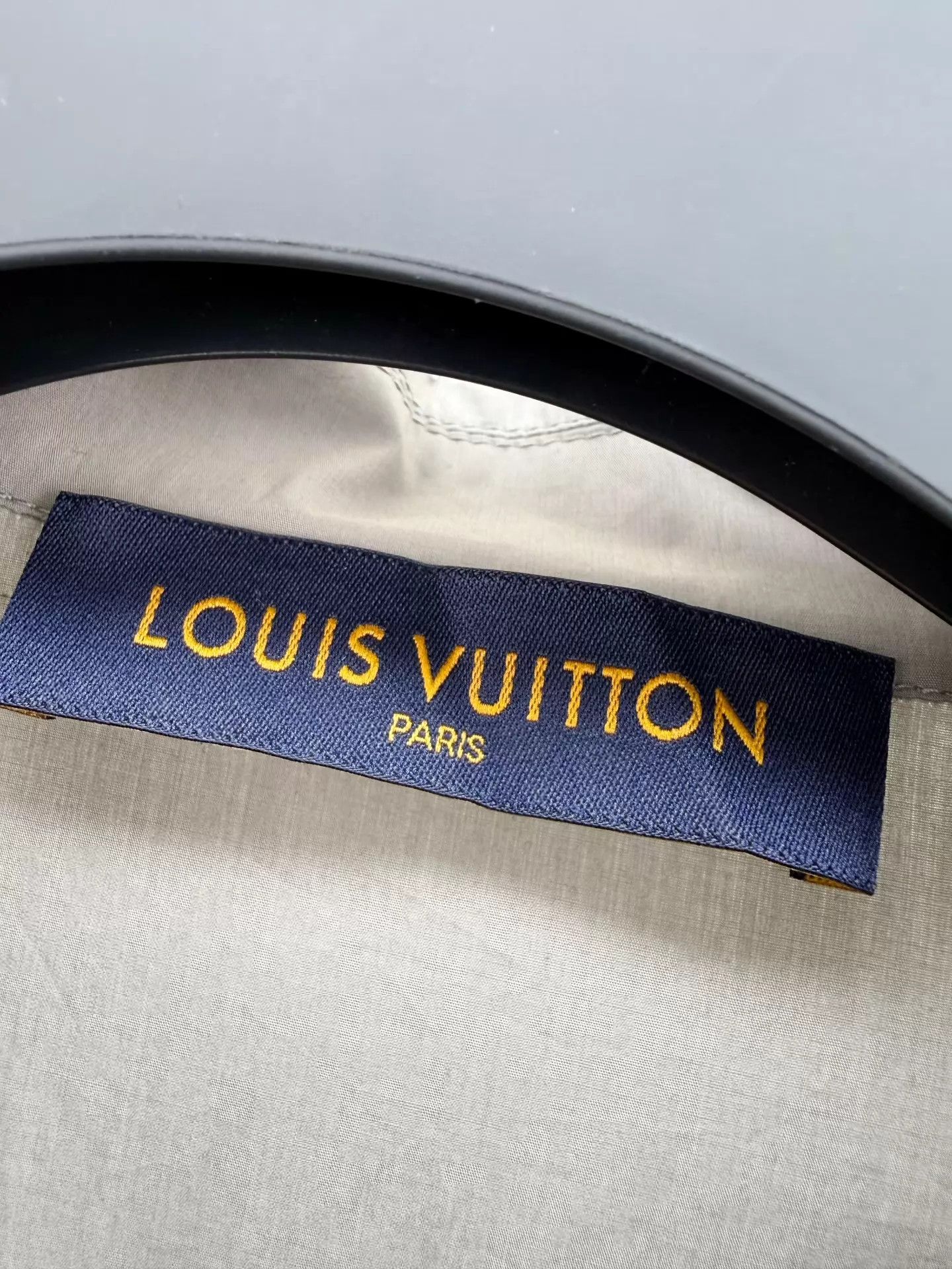 Louis Vuitton Louis Vuitton Shirt Jacket M New with Tags Size US M / EU 48-50 / 2 - 2 Thumbnail