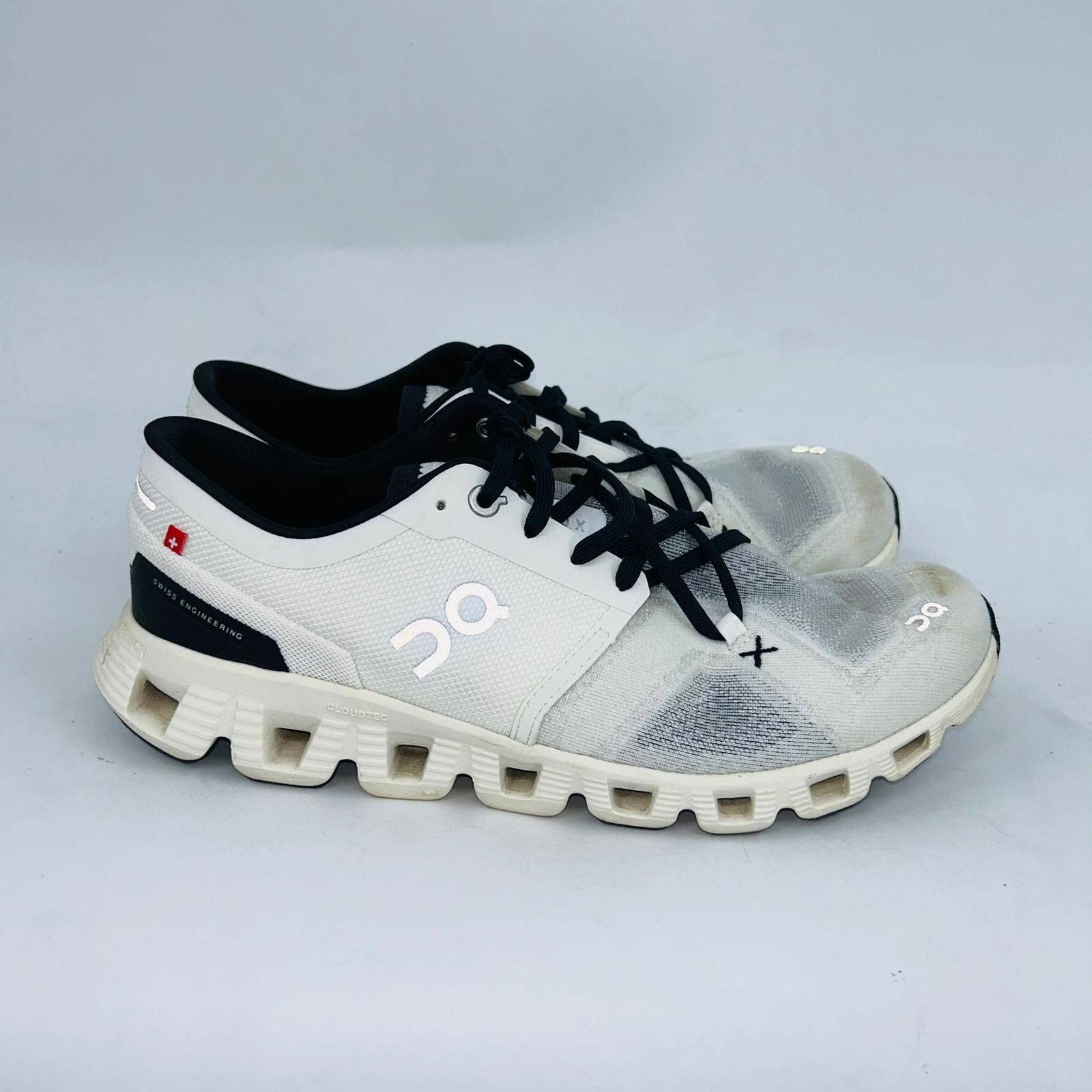 ON RUNNING CLOUD X3 WOMENS WHITE RUNNING SHOES SIZE 8.5B