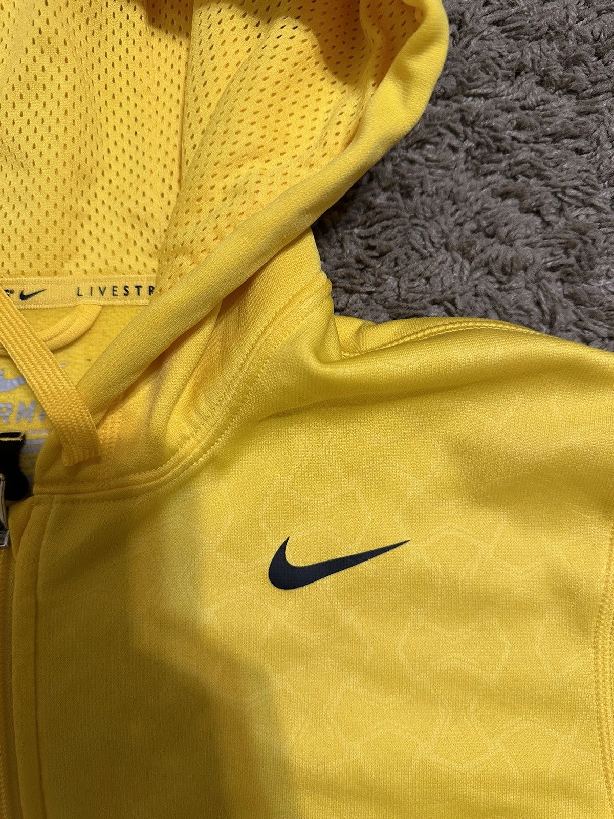 Nike × Vintage Vintage Nike dri fit “triple yellow” hoodie 00s size medium Size US M / EU 48-50 / 2 - 2 Thumbnail