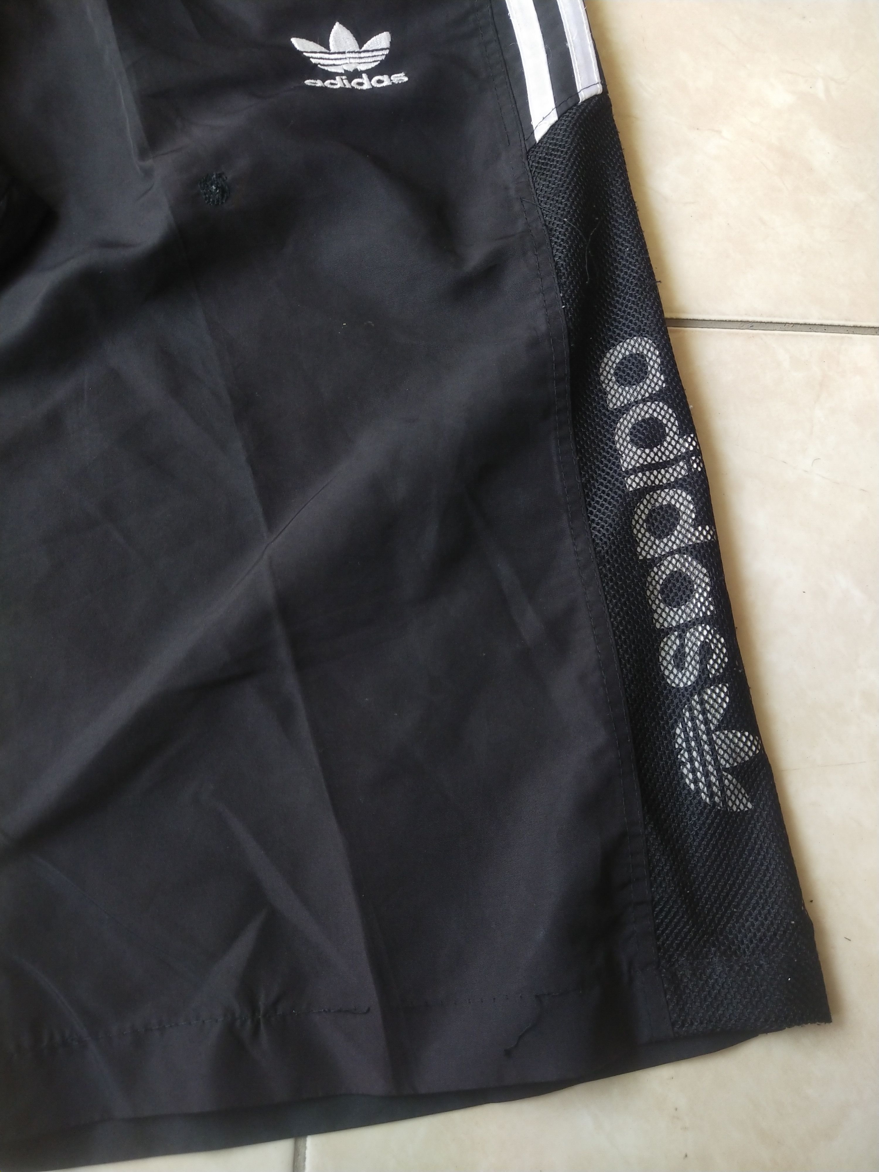 Adidas Adidas Originals Trefoil Nylon Shorts Vintage Descente Size US 34 / EU 50 - 2 Thumbnail