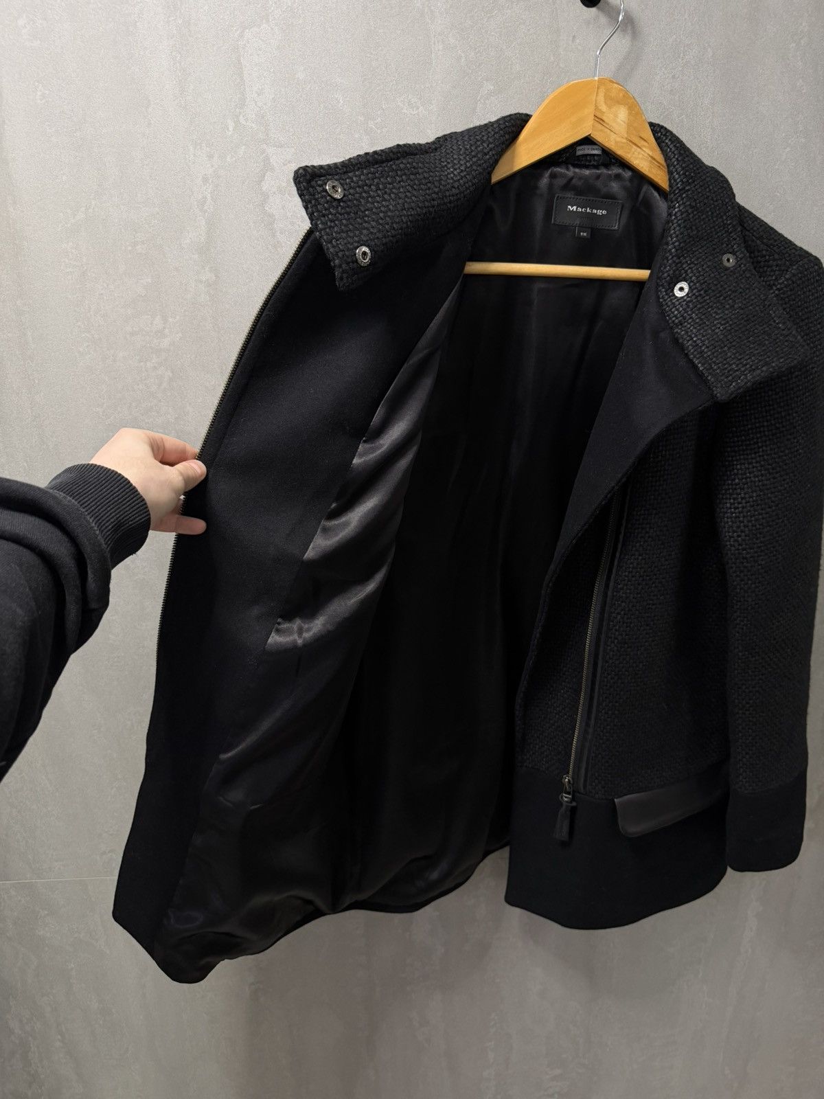 Mackage Mackage Black cashemere wool leather Coat jacket Modern Size M / US 6-8 / IT 42-44 - 11 Thumbnail
